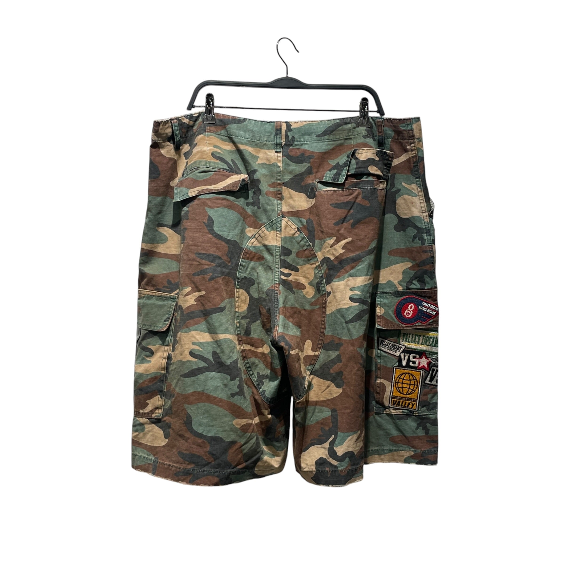 Vale/Shorts/36/Cotton/MLT/Camouflage/DIY Jorts view 2