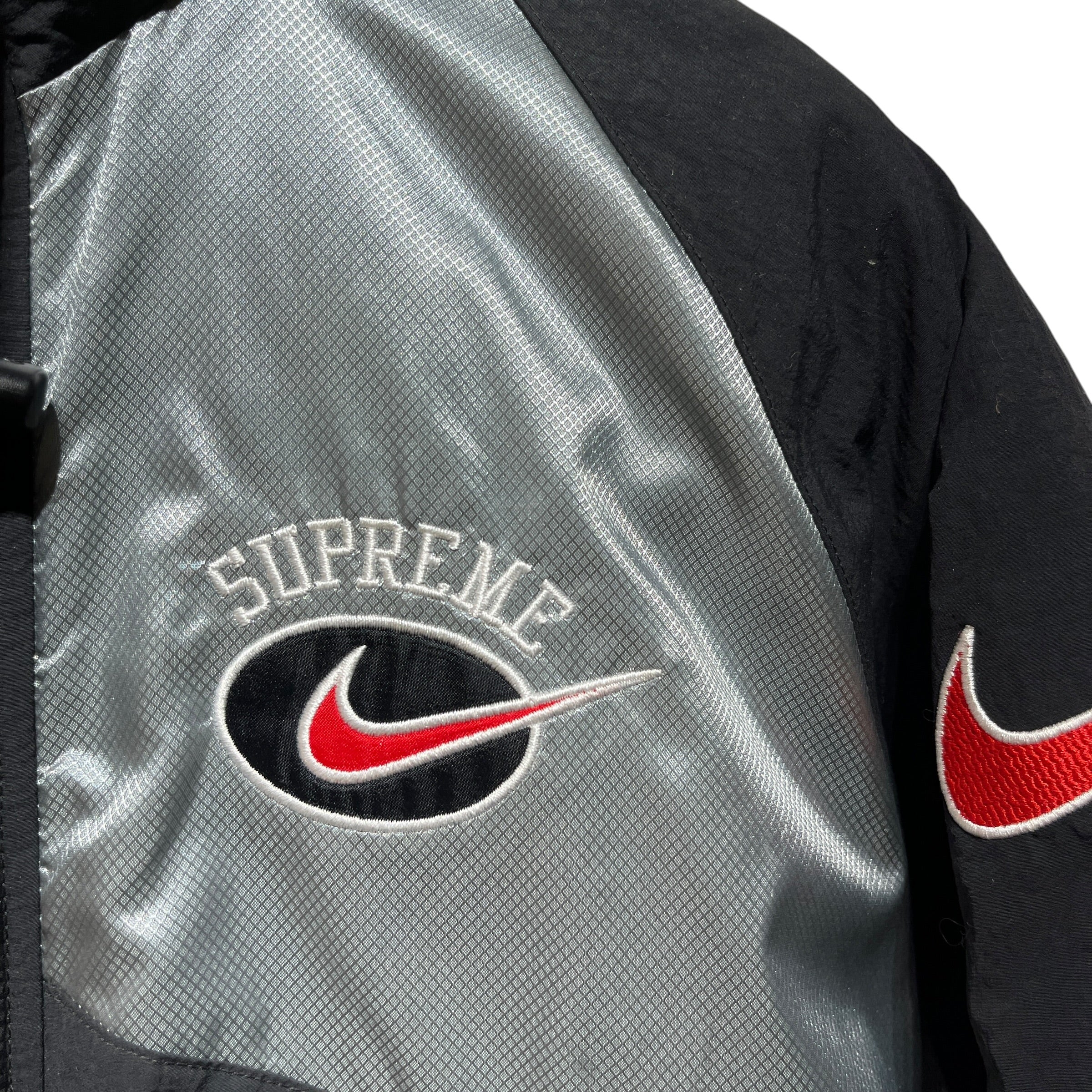 Supreme/NIKE/Puffer Jkt/M/Nylon/BLK/hooded sport jacket view 2