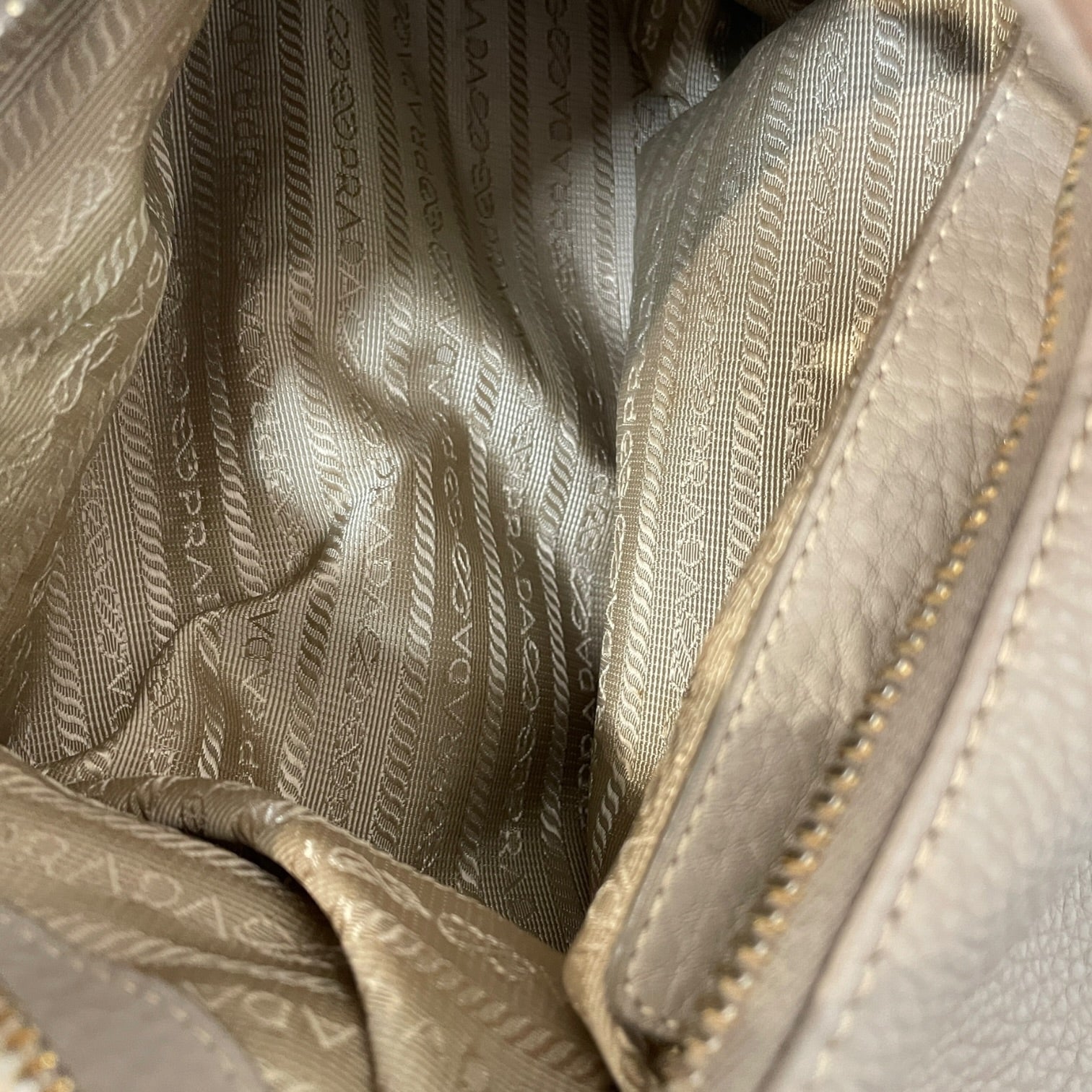 PRADA/Tote Bag/Leather/KHK/VITELLO DAINO HOBO view 6