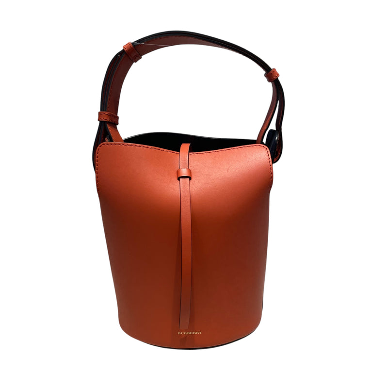 BURBERRY LONDON/Bag/M/Leather/ORN/Bucket Bag CFPLCP1374