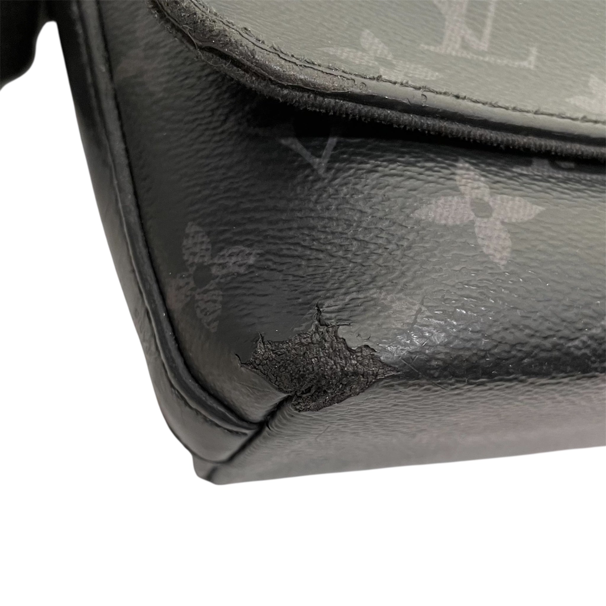 LOUIS VUITTON/Bag/Monogram/Leather/BLK/DISTRICT PM CROSSBODY view 10