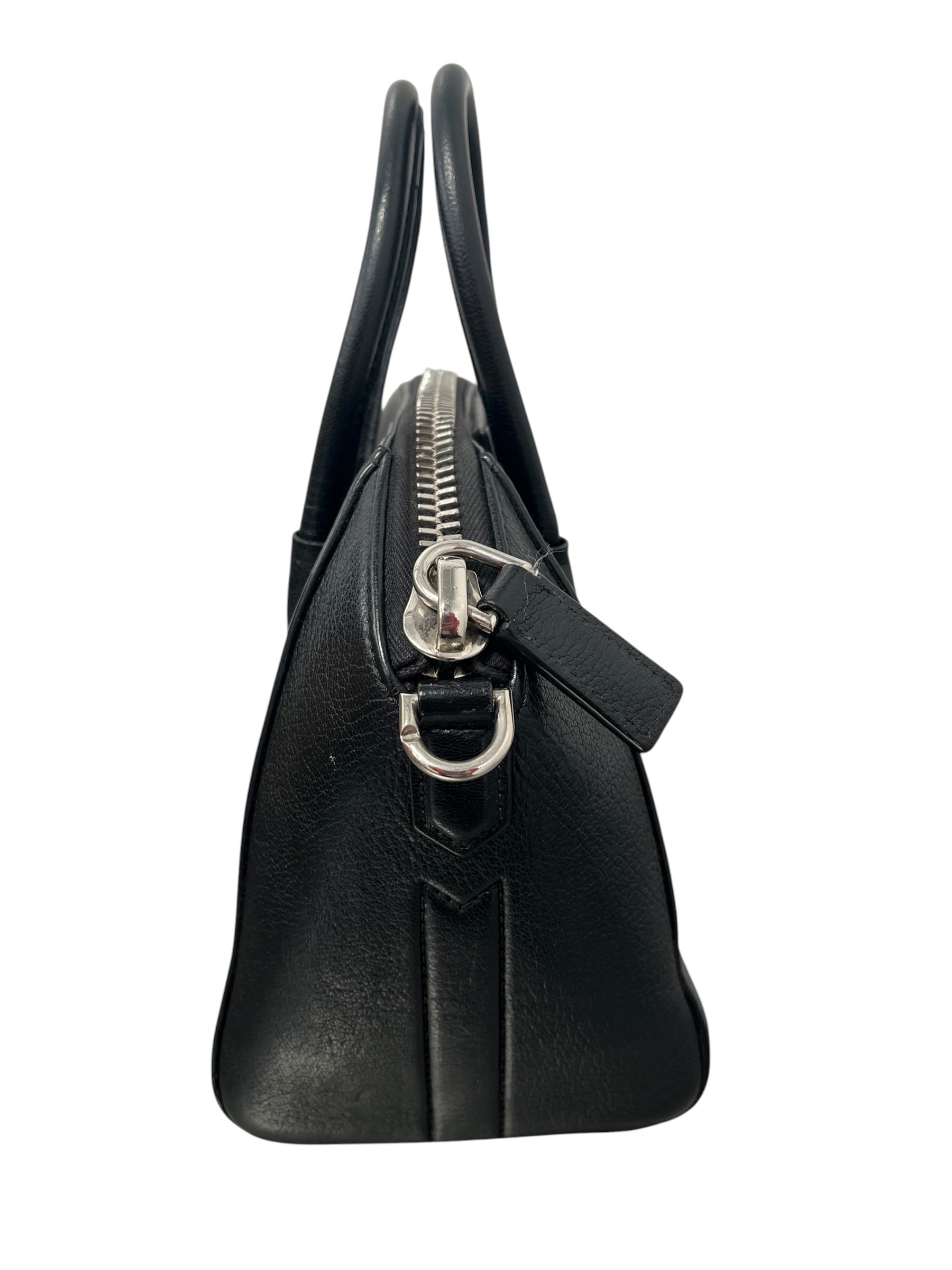 GIVENCHY/Bag/Leather/BLK/ANTIGONA TOTE view 2