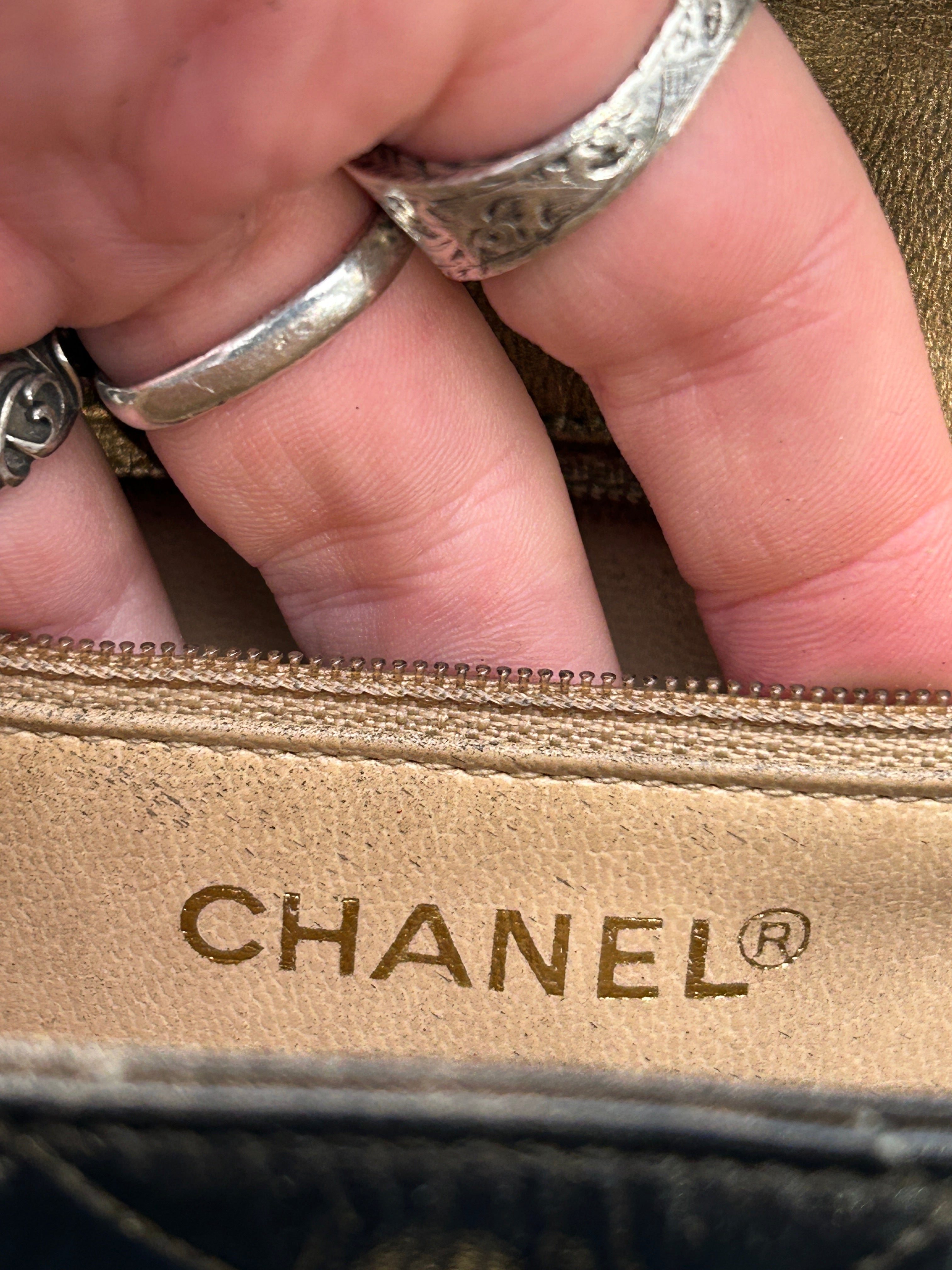 CHANEL/Cross Body Bag/Leather/BLK/QUILTED SQUARE GOLD HARDWARE view 5
