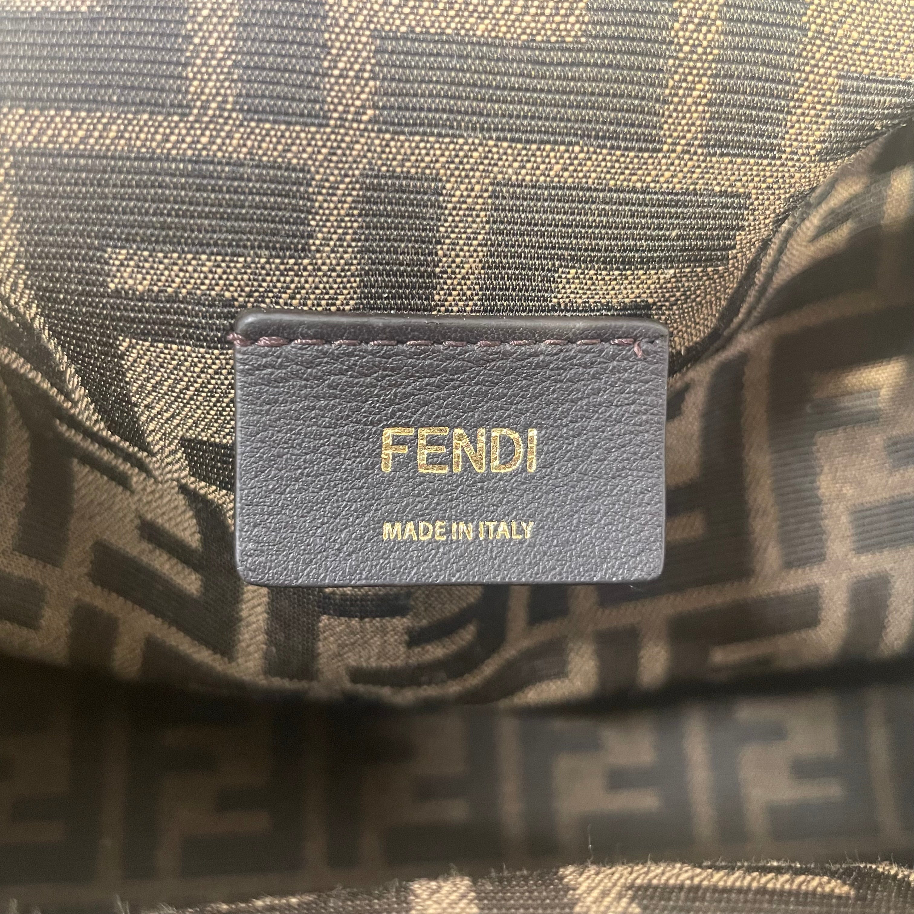 FENDI/Bag/Leather/BEG/asymmetrical sculptural design view 5