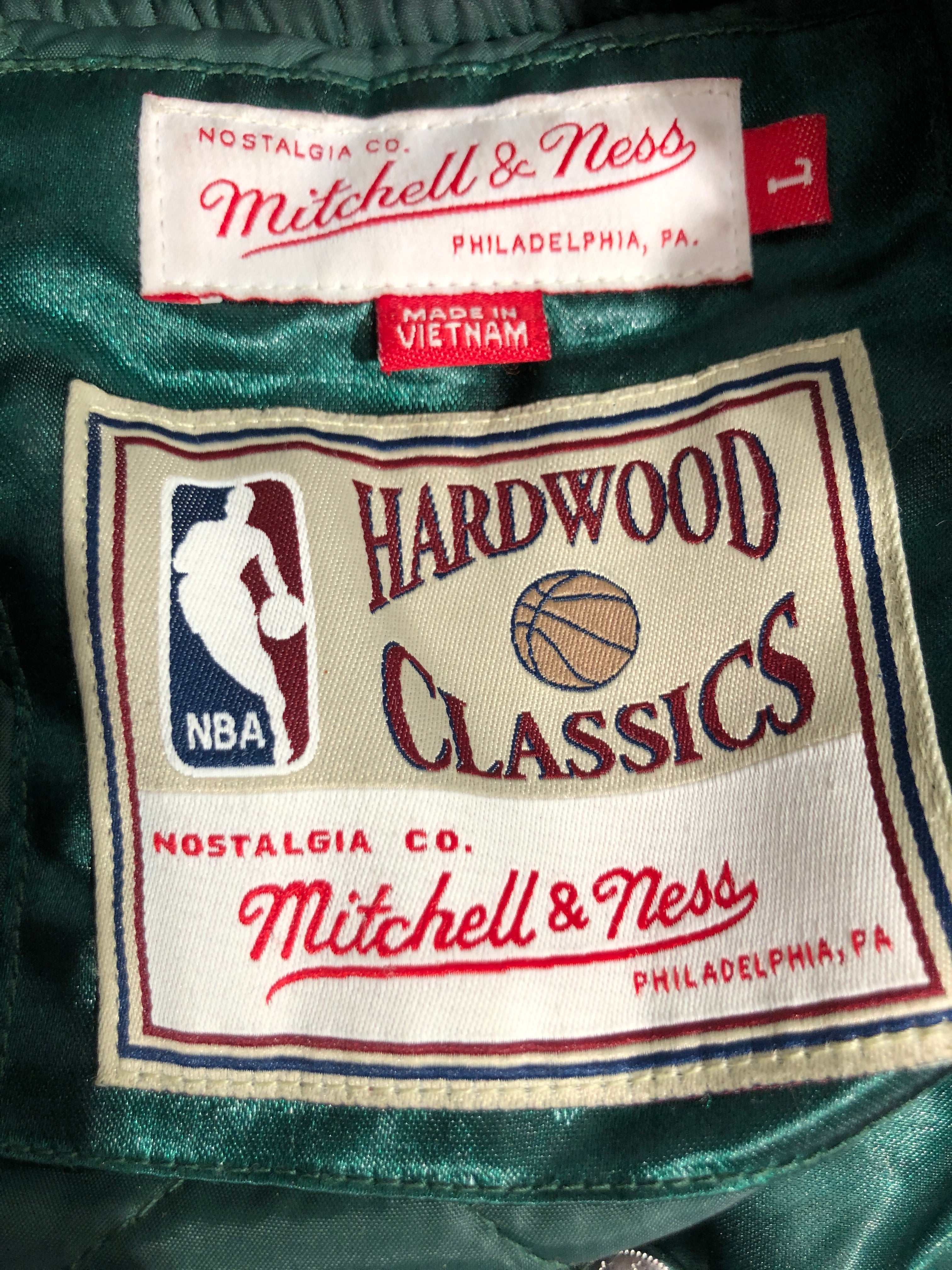 NBA/mitchell&ness/Jacket/L/Nylon/GRN/BUCKS view 3