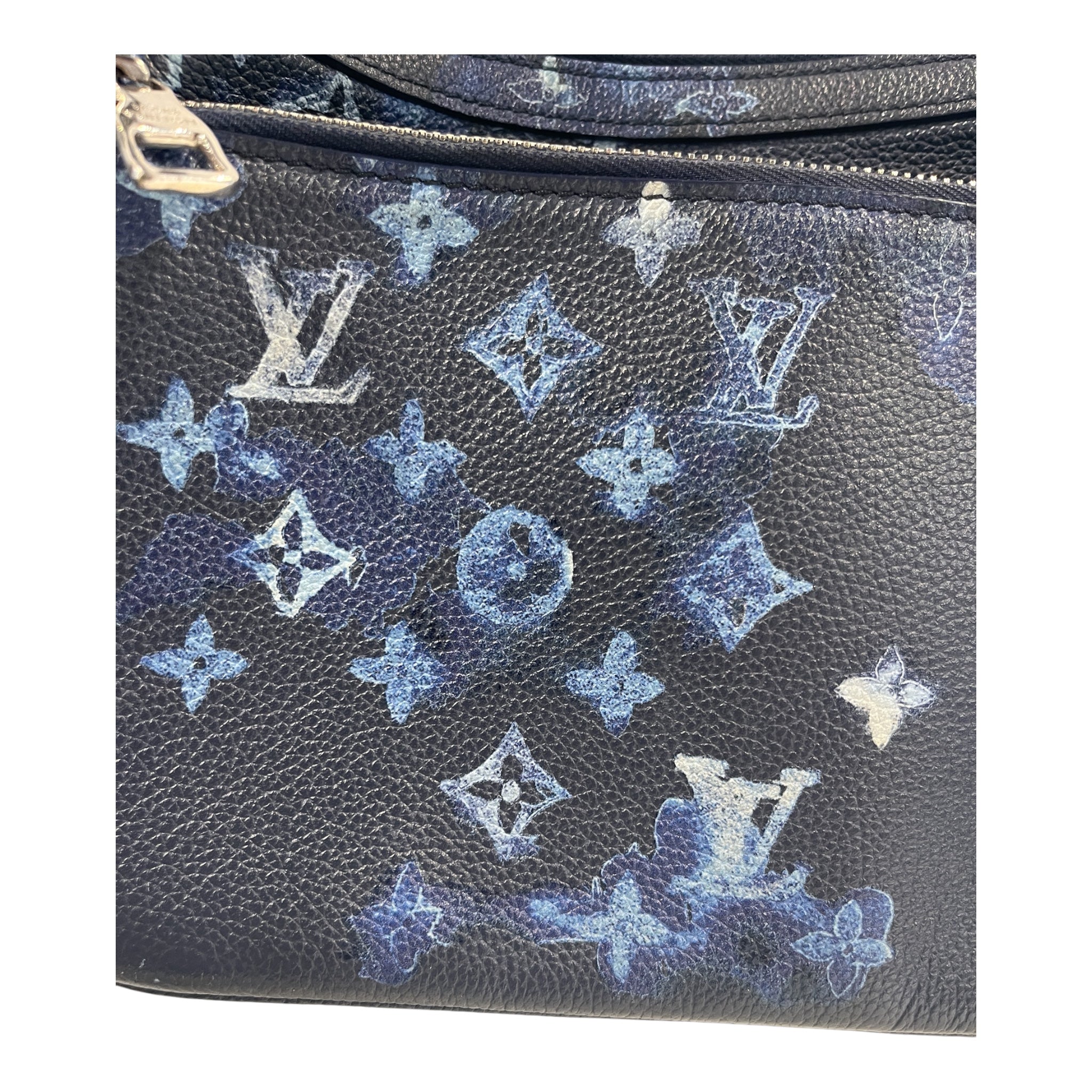 LOUIS VUITTON/Cross Body Bag/Monogram/Leather/NVY/TRIO MESSENGER BAG view 3