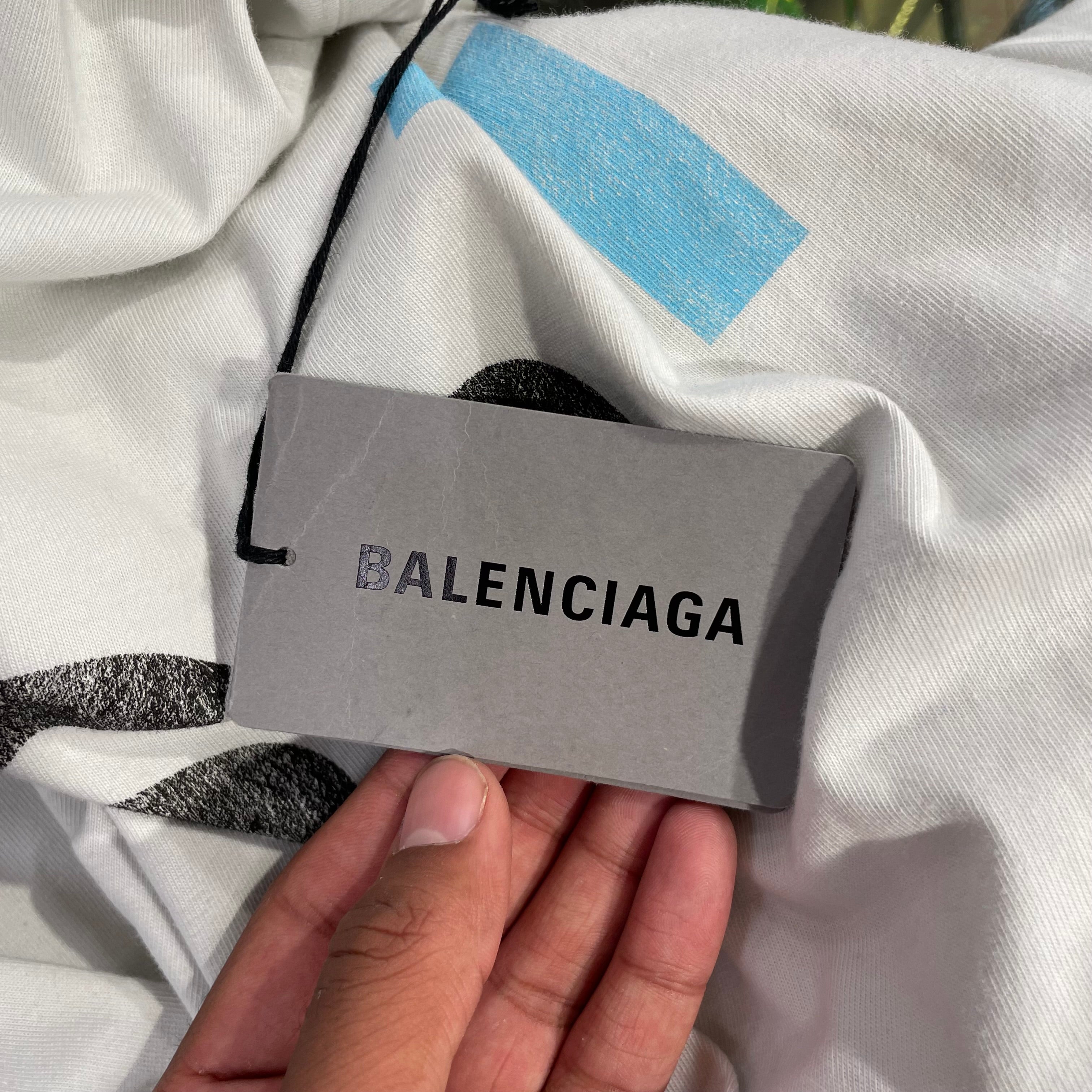 BALENCIAGA/T-Shirt/4/Cotton/CRM/2022 NYSE view 5