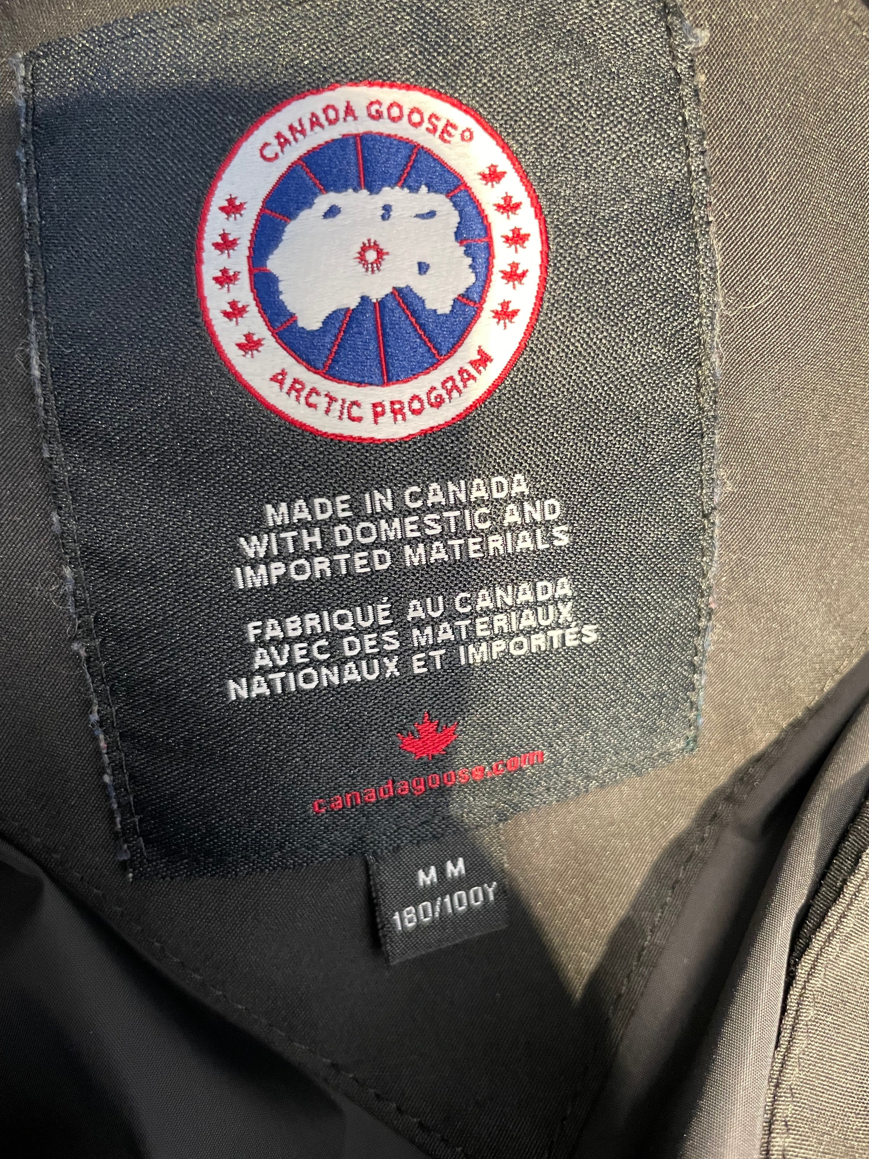 CANADA GOOSE/Coat/M/Polyester/BLK/canada goose tag on pocket view 3