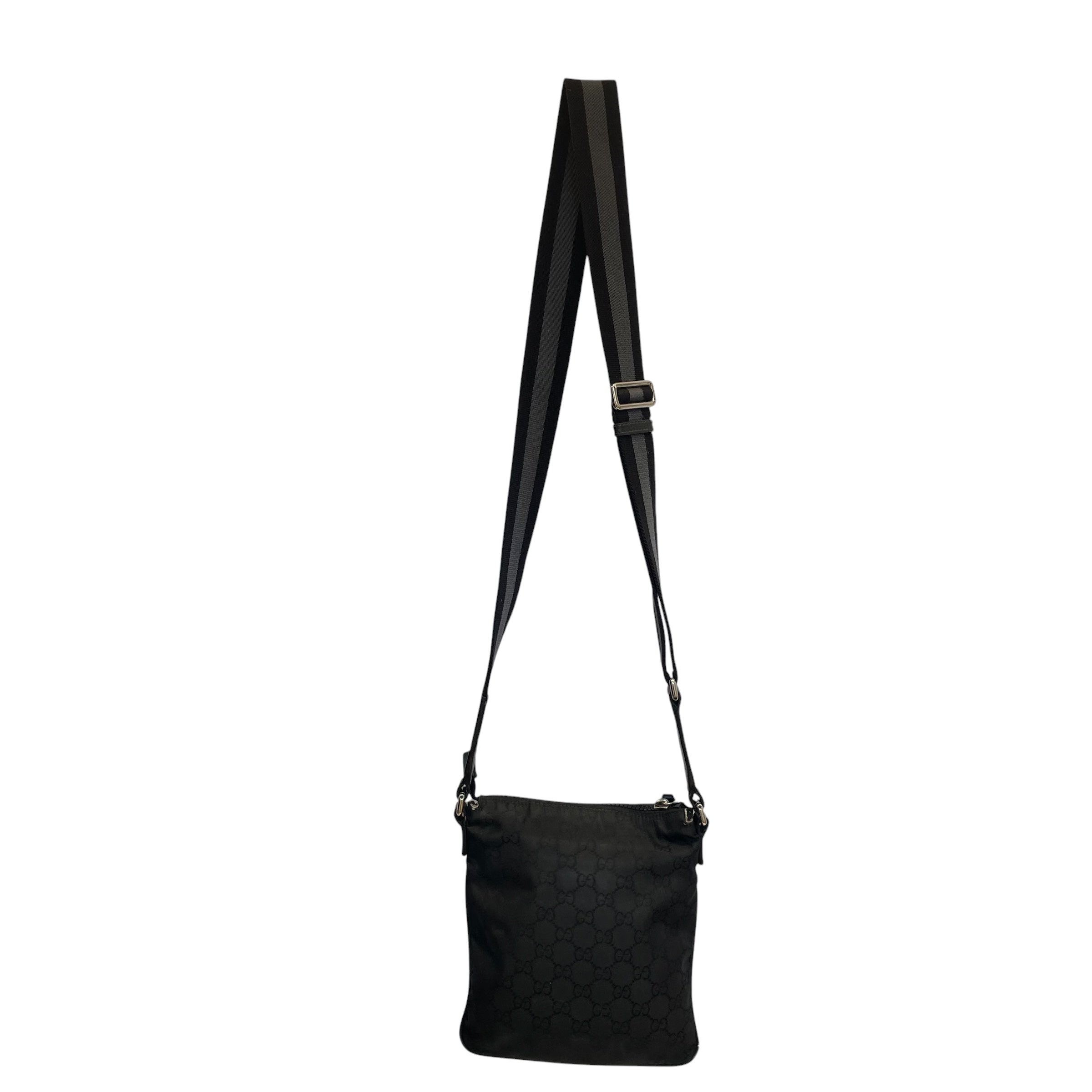GUCCI/Cross Body Bag/Monogram/Nylon/BLK/messenger bag/gry ljne strap view 2