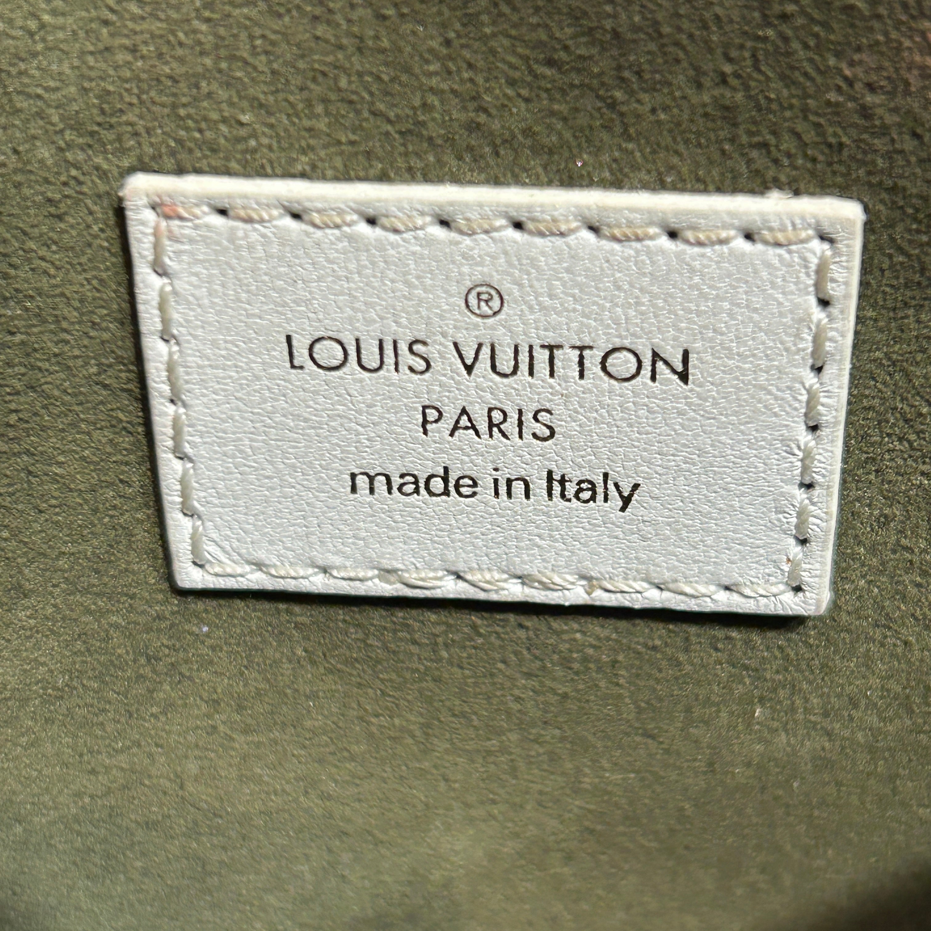 LOUIS VUITTON/Bag/Monogram/Lambskin/WHT/BB Embossed Shoulder Bag view 5