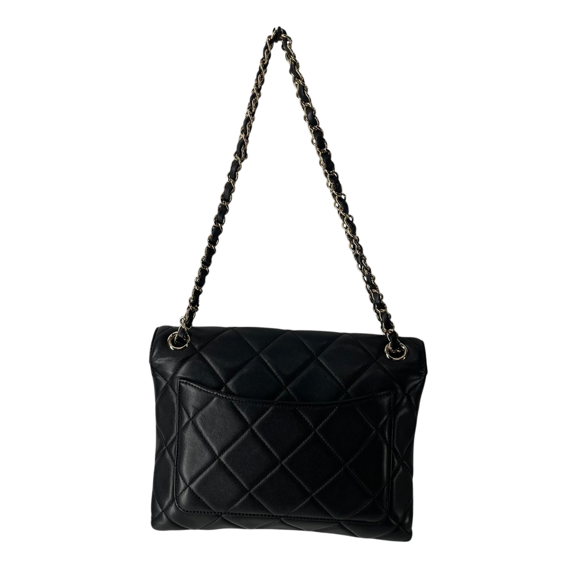 CHANEL/Cross Body Bag/Leather/BLK/GLD HRDWR 31245069 view 2