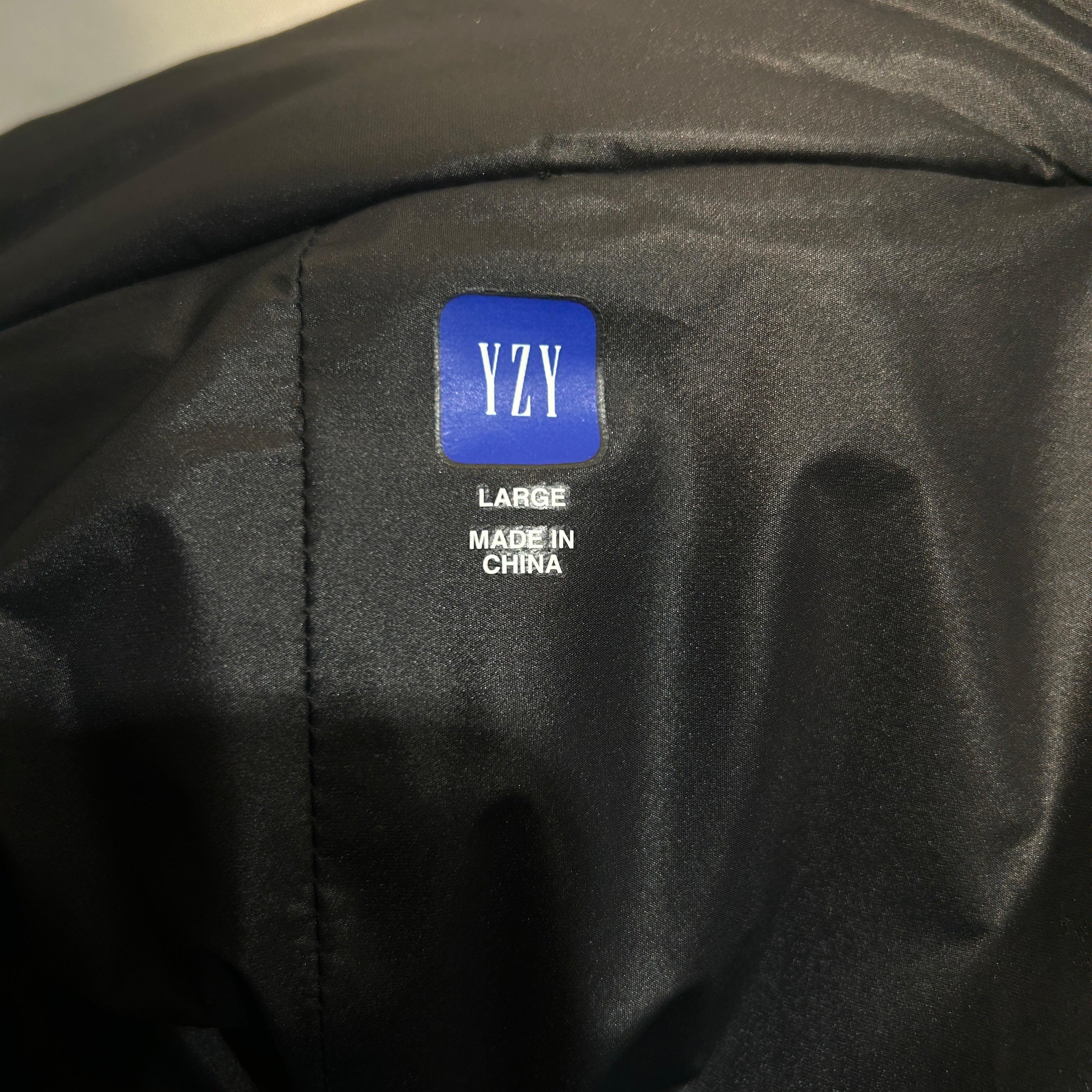 YEEZY GAP ENGINEERED BY BALENCIAGA/Puffer Jkt/L/Nylon/BLK/Cropped Puffer view 3