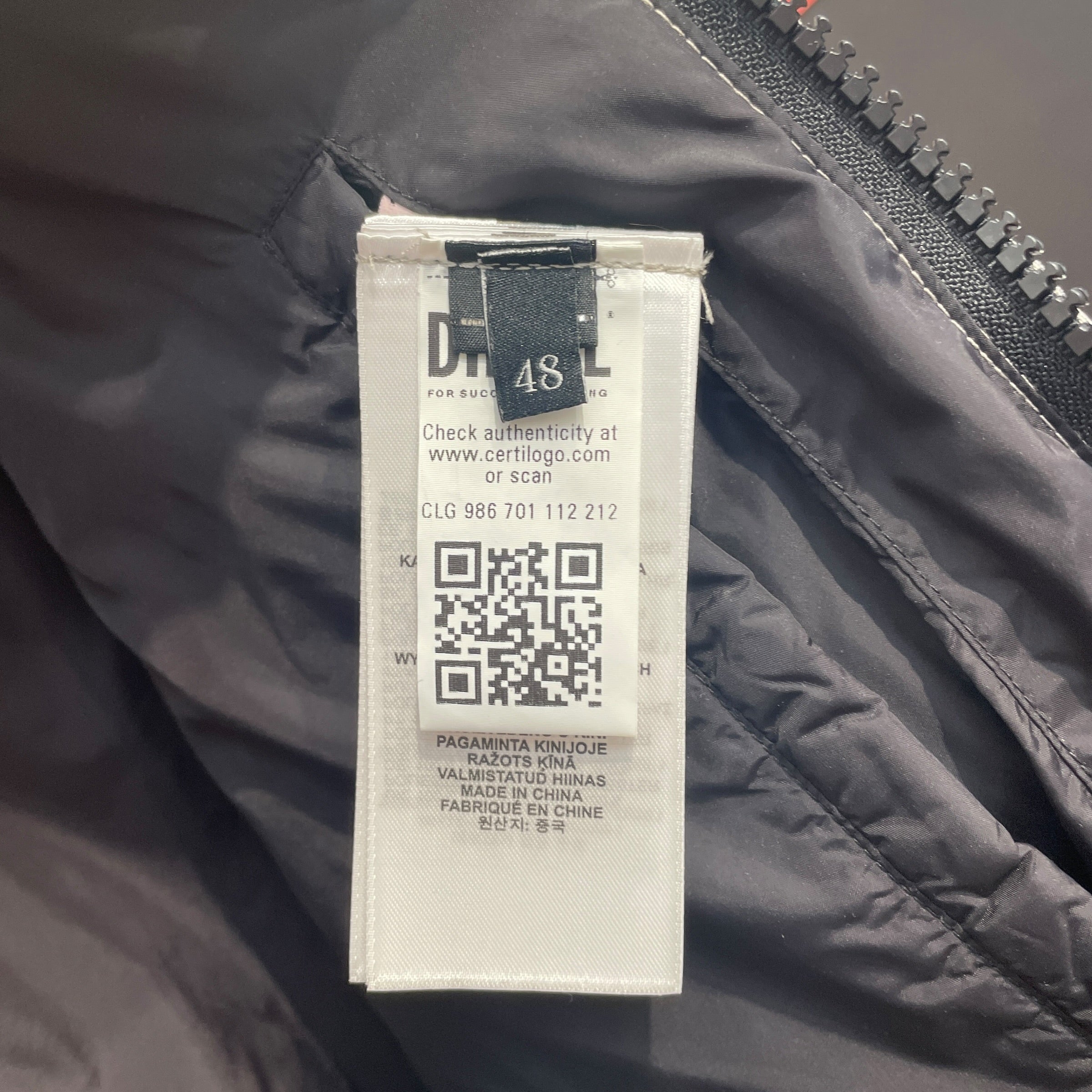 DIESEL/Puffer Jkt/48/GRY/All Over Print/ view 4