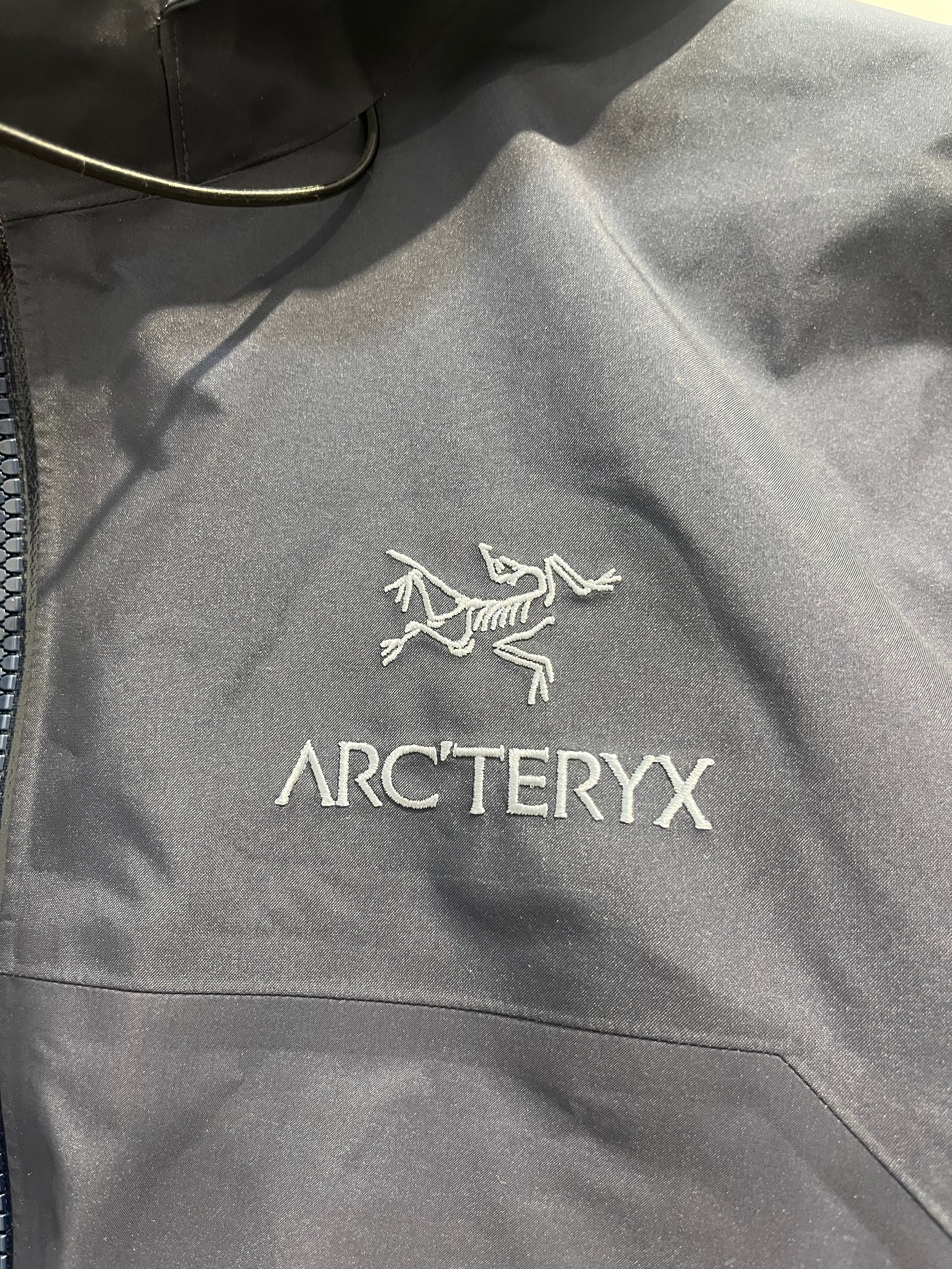 ARC'TERYX/Windbreaker/L/Nylon/NVY/LOGO CHEST view 3