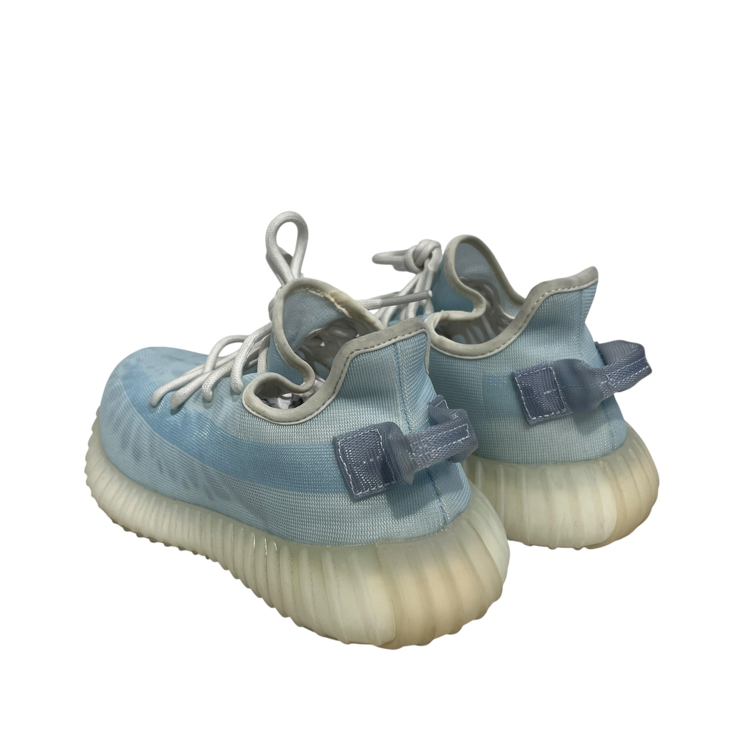 YEEZY/Low-Sneakers/US 6/Acrylic/WHT/350 v2 monice view 1