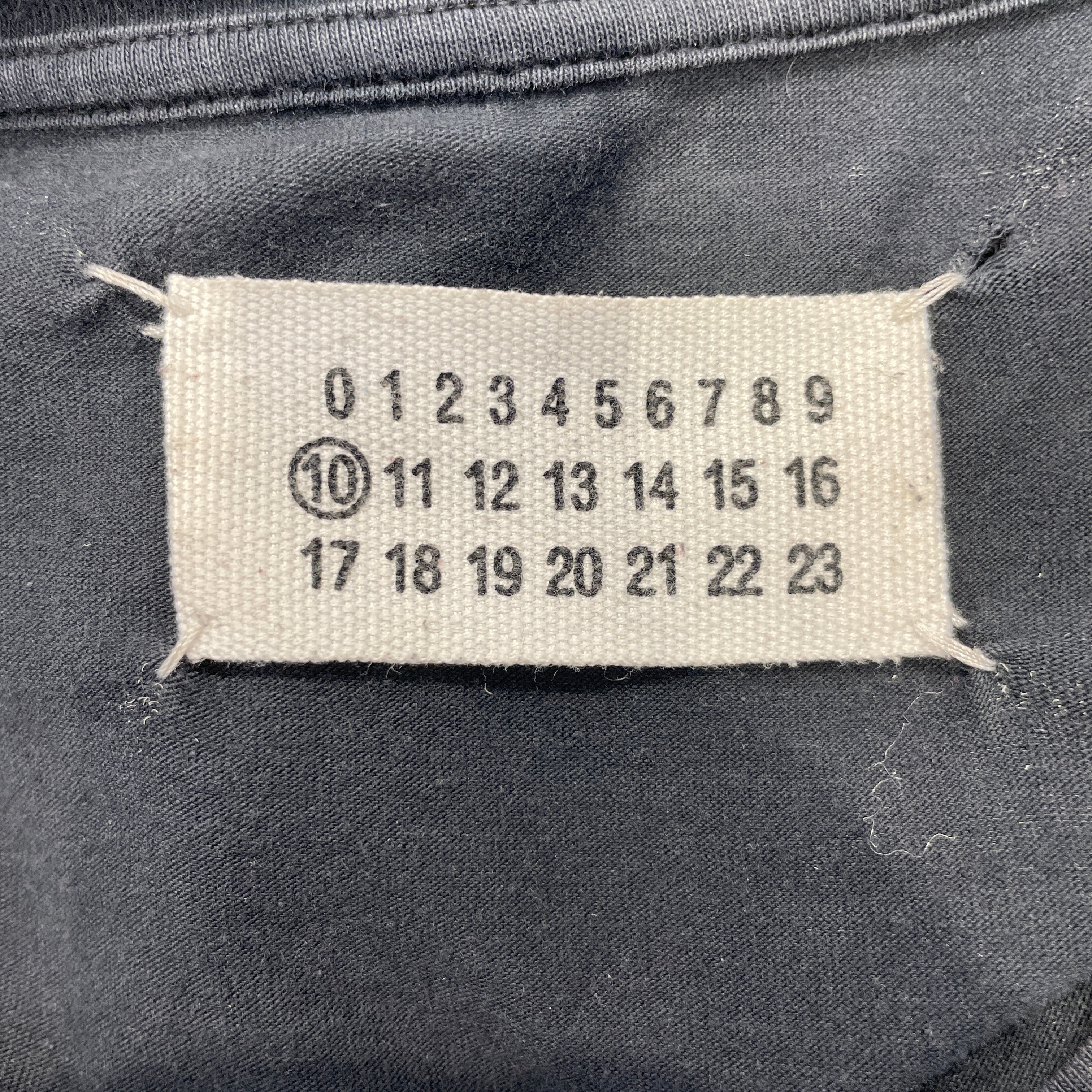 Martin Margiela/T-Shirt/M/Cotton/BLK/Graphic/this is my suit view 3