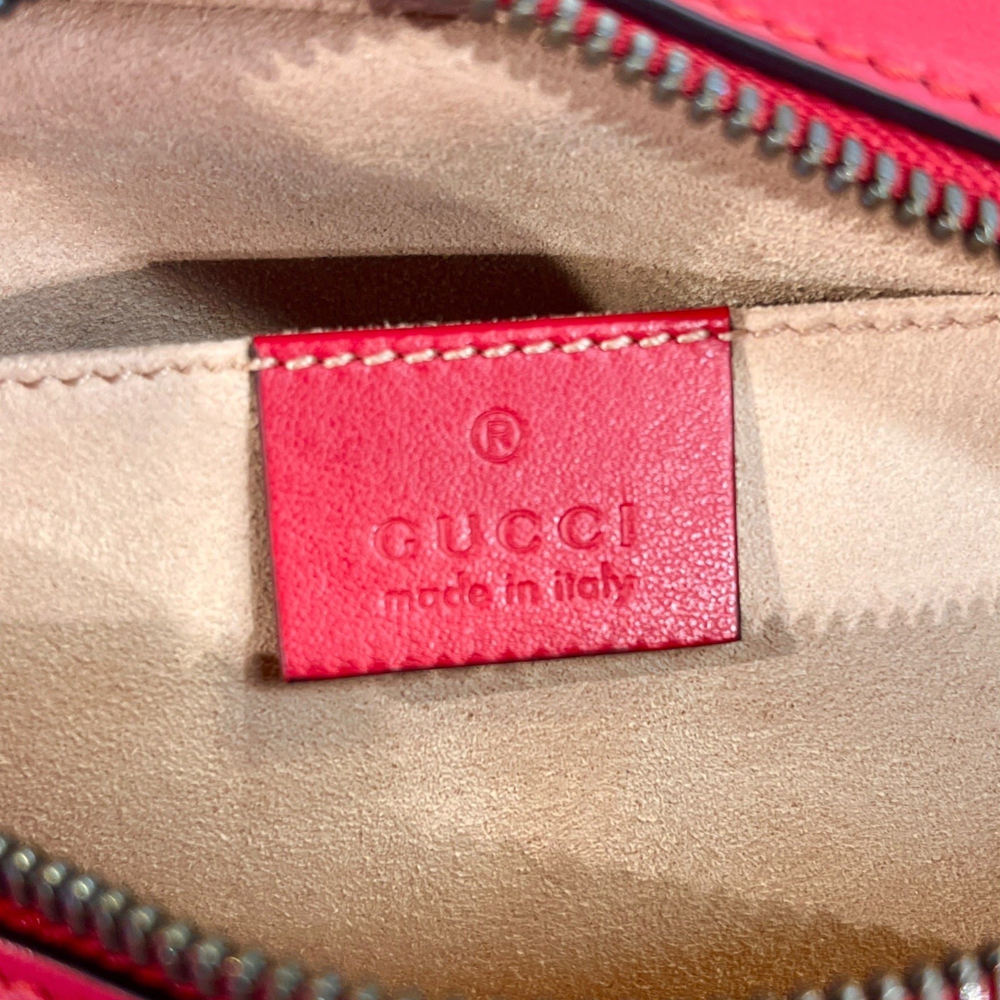GUCCI/Cross Body Bag/Leather/RED/SMALL MARMONT MATELASSE view 5