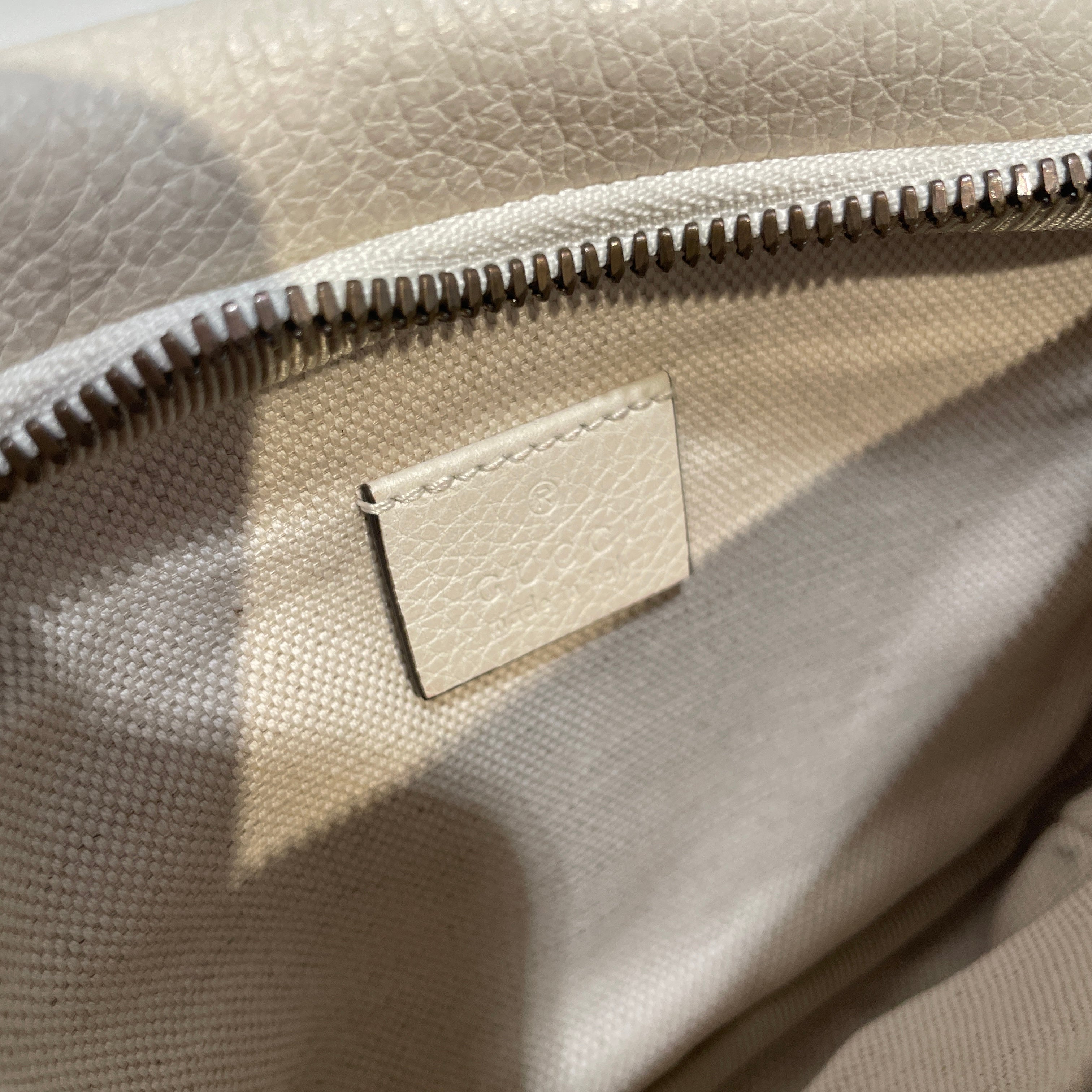 GUCCI/Fanny Pack/Graphic/Leather/WHT/Logo Belt Bag view 6
