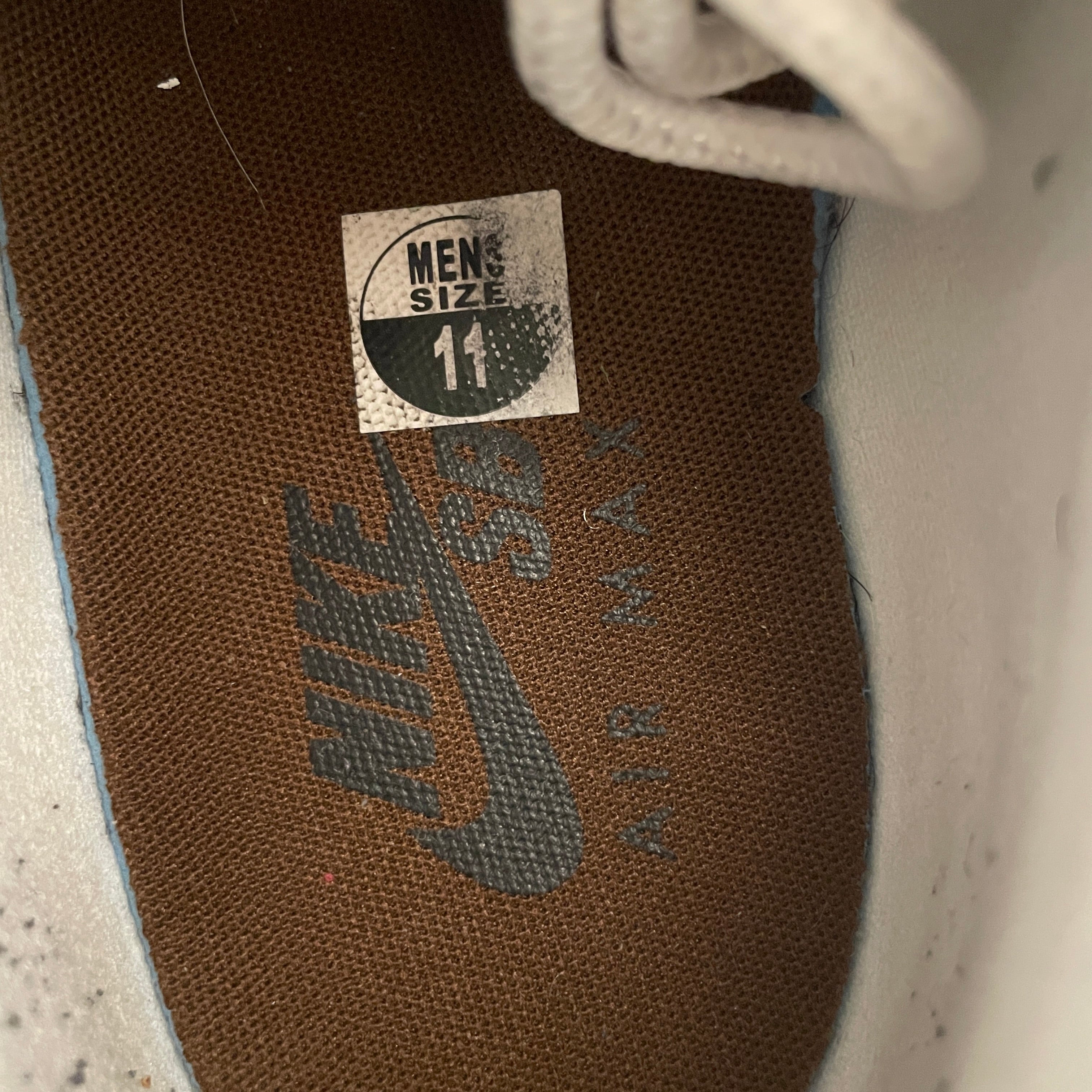 NIKE/Low-Sneakers/US 11/Cotton/MLT/chcoclate view 3