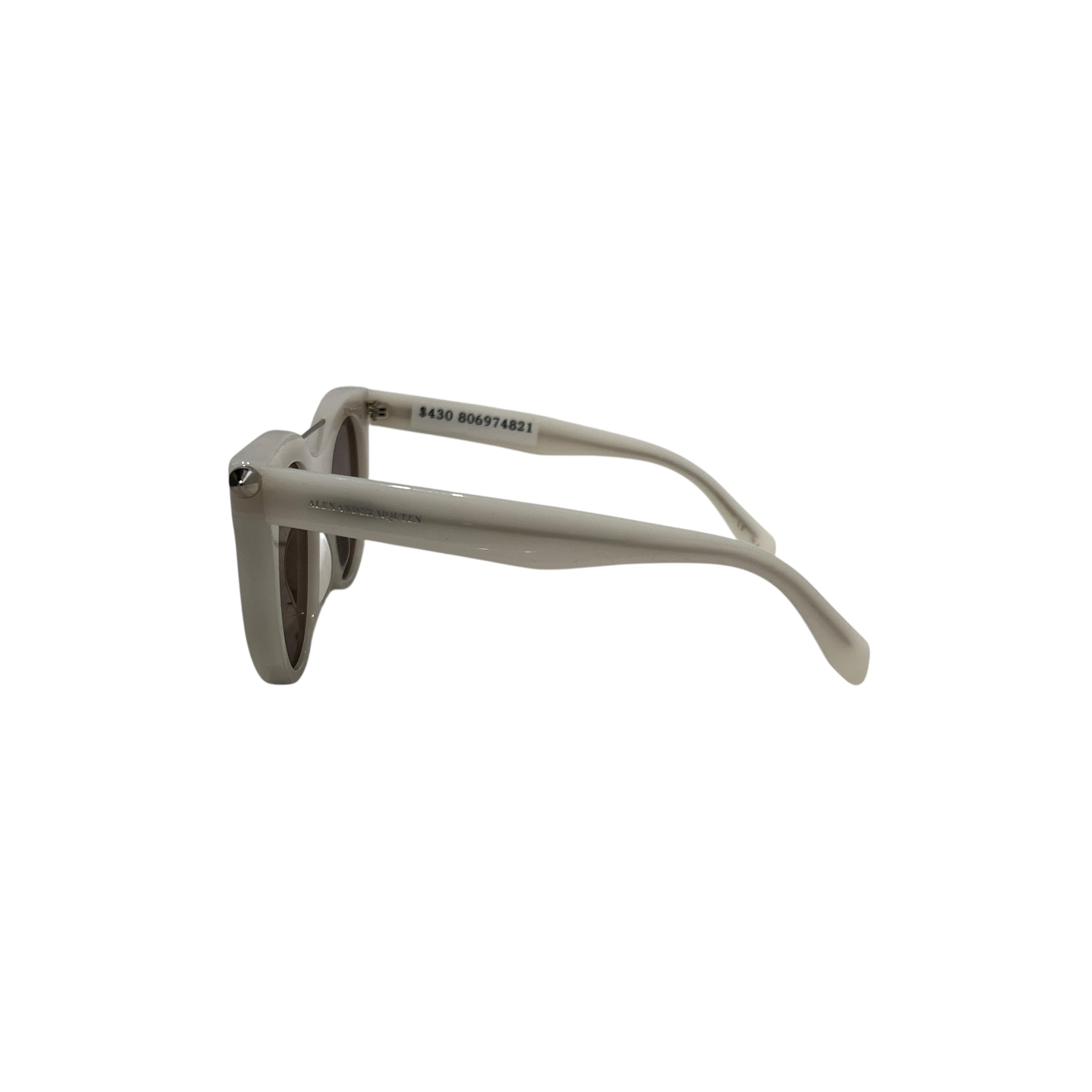 Alexander McQueen/Sunglasses/OS/Celluloid/WHT/Wellington/MCQUEEN WHITE WAYFARER view 4
