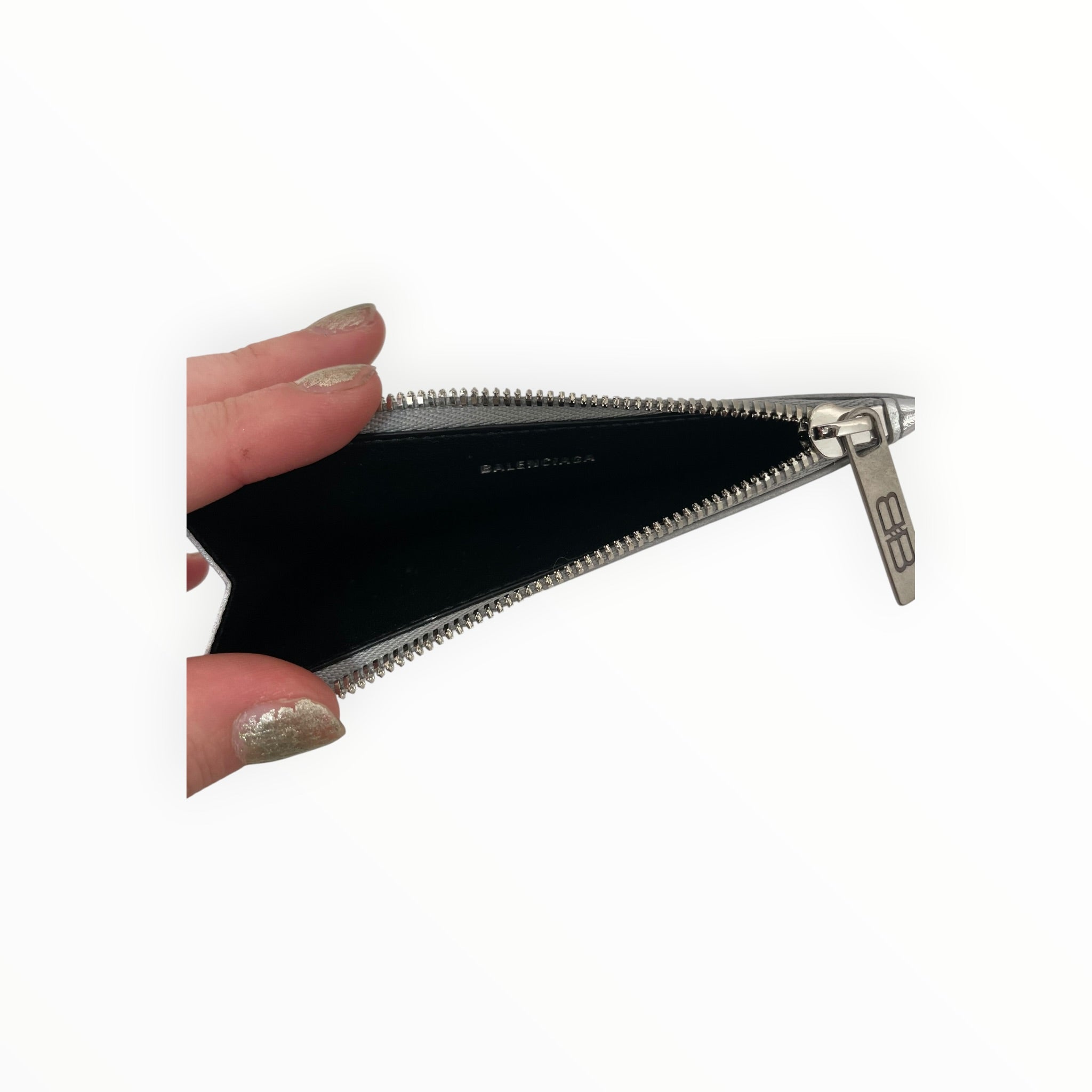 BALENCIAGA/Long Wallet/Leather/SLV/M's/embossed long card holder view 3