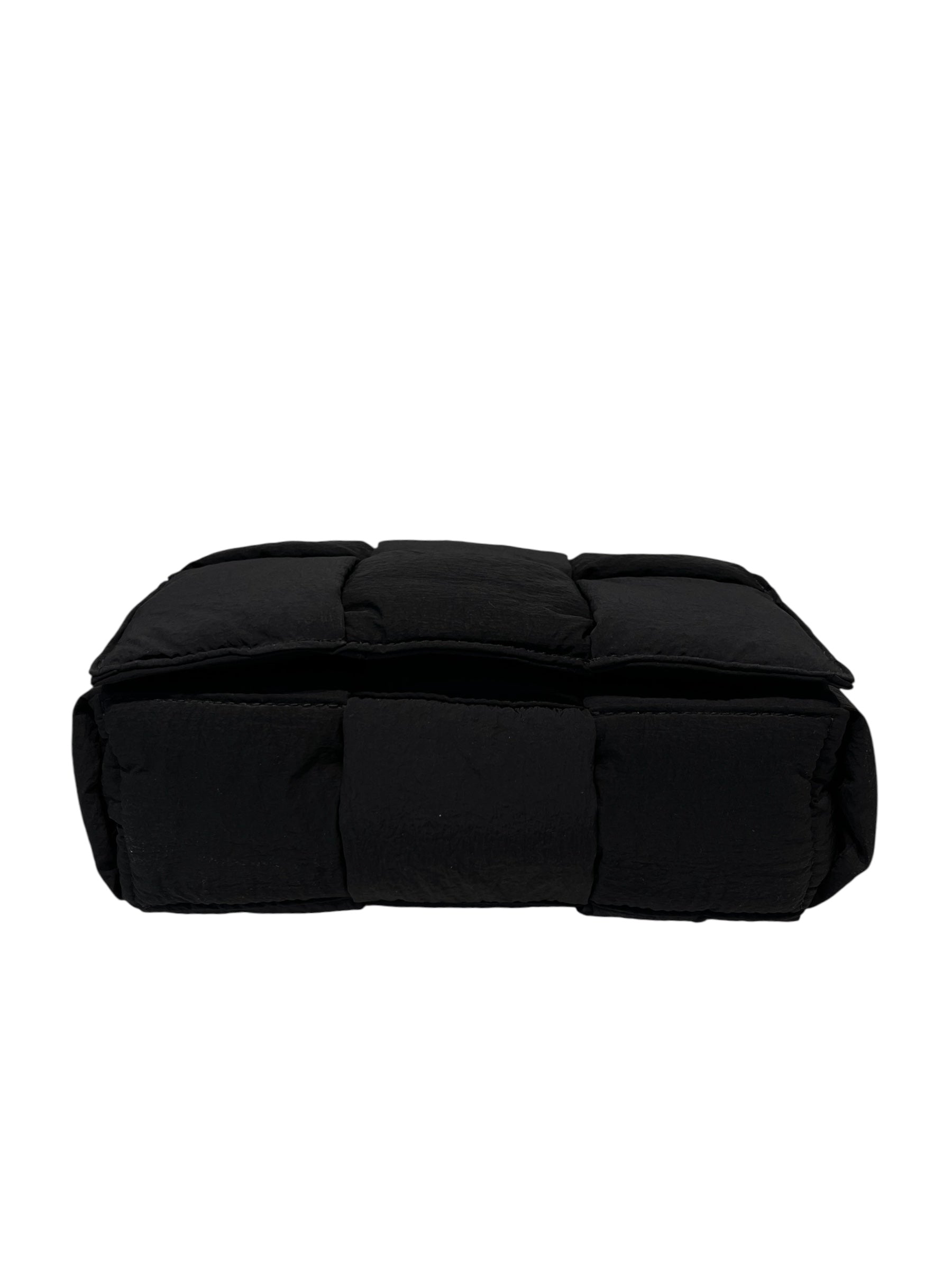 BOTTEGA VENETA/Bag/Nylon/BLK/PADDED CASSETTE BAG view 3