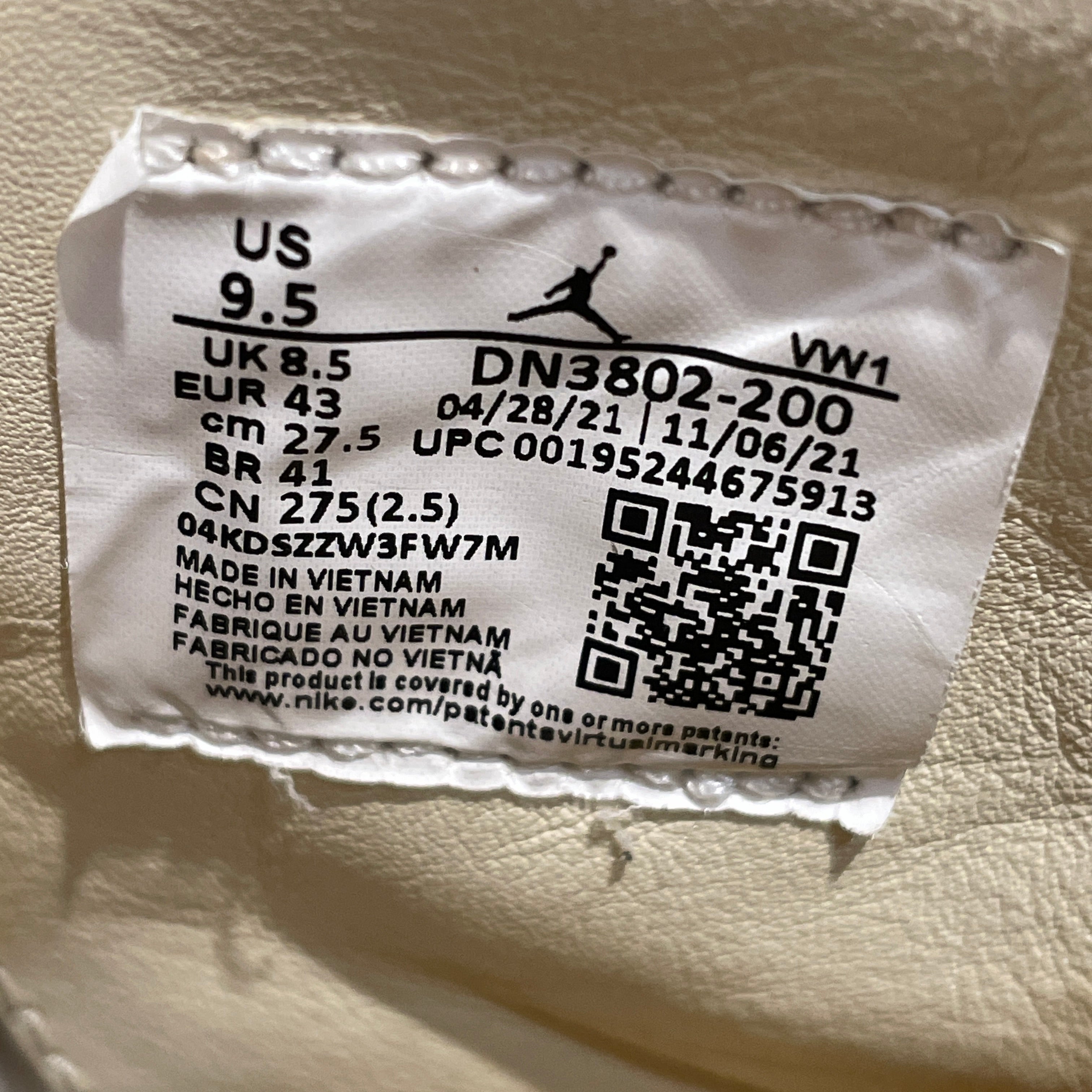 NIKE/Low-Sneakers/US 9.5/BEG/DN3802-200 view 5