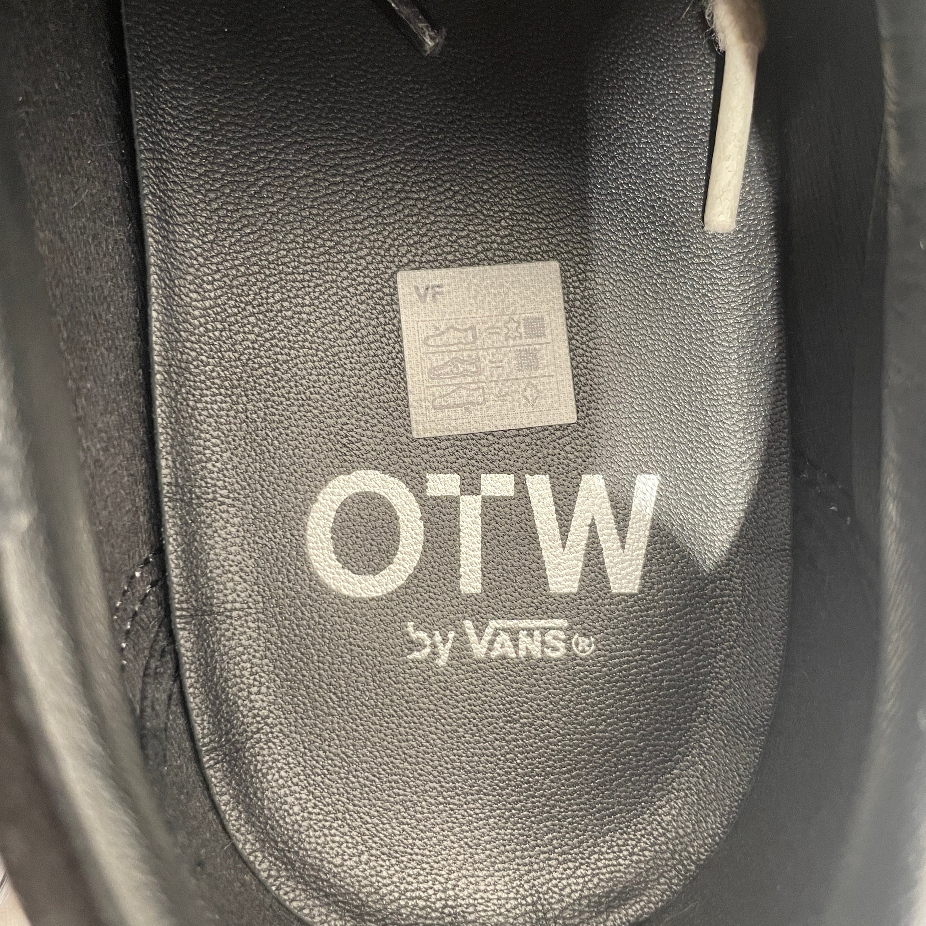 VANS/vibram/Low-Sneakers/US 8.5/Acrylic/BLK/OTW view 3