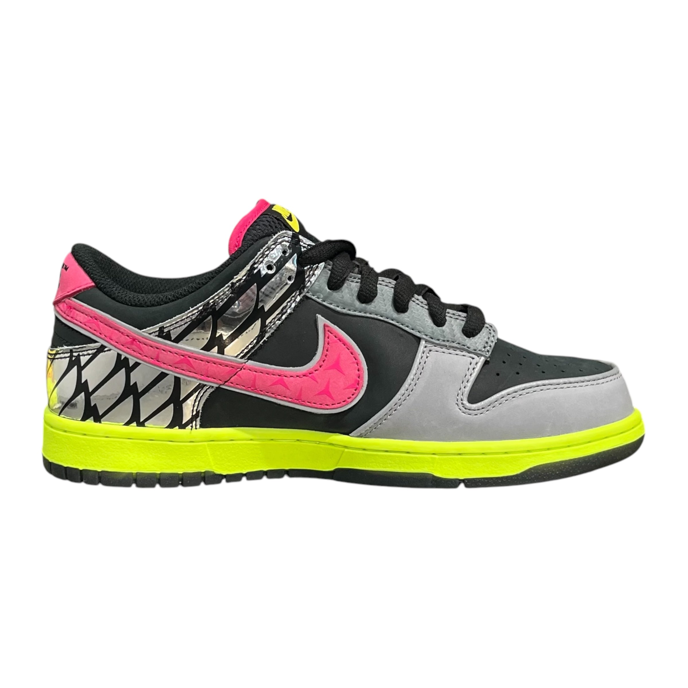 NIKE/Low-Sneakers/US 8.5/MLT/DUCKS DOAF HV1454-001 view 3