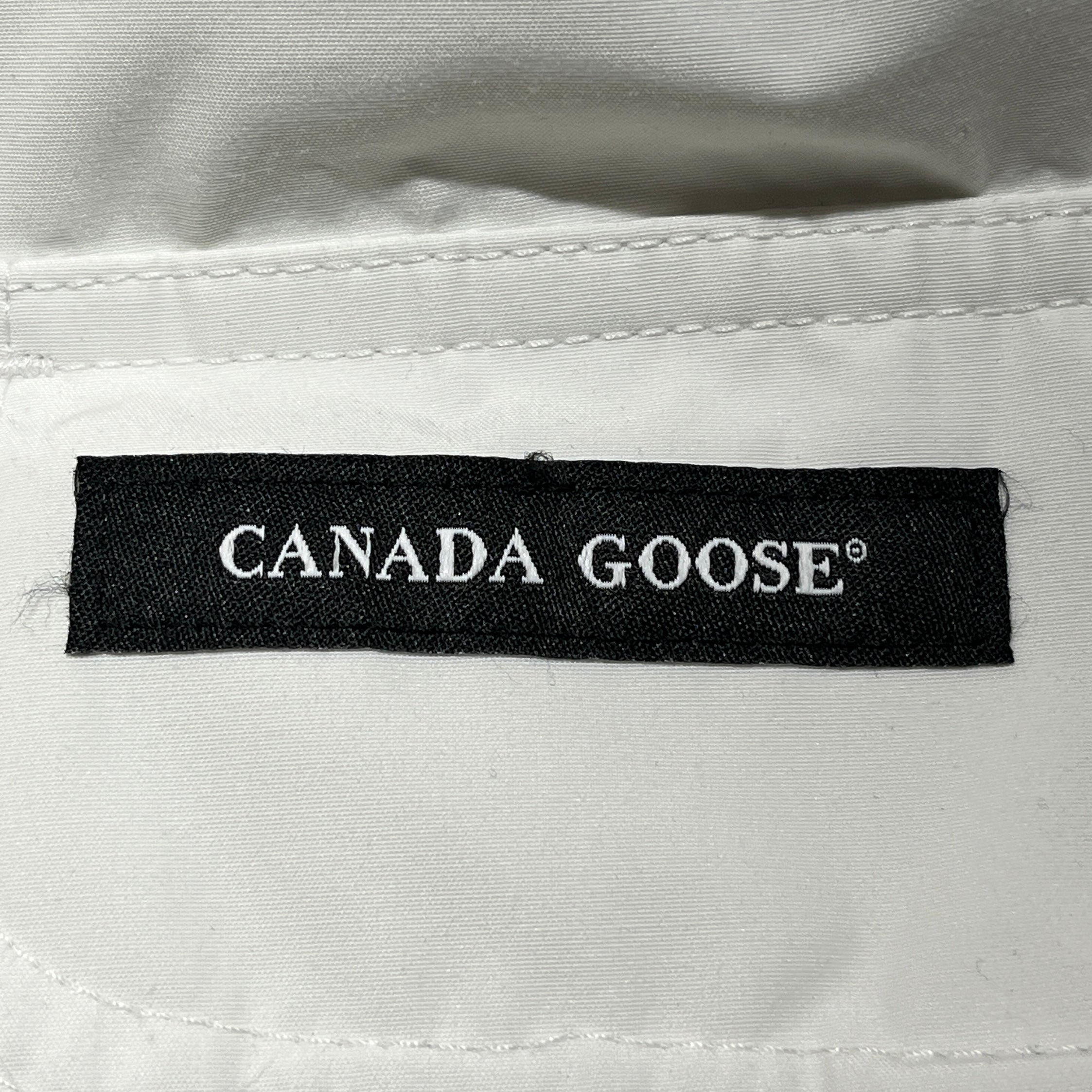 CANADA GOOSE/Mountain Parka/L/Nylon/WHT/BUTTON UP HIKING PARKA view 6
