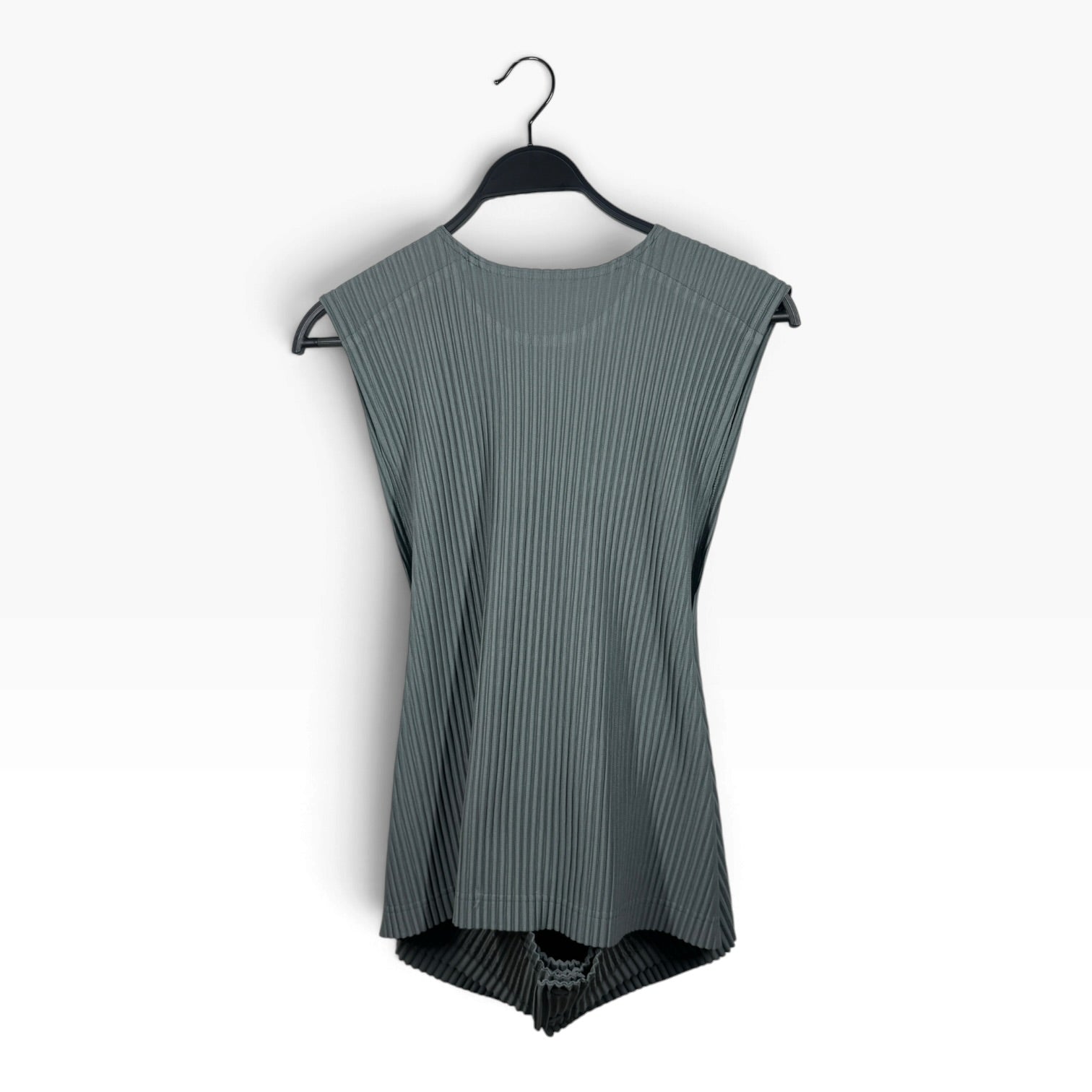 HOMME PLISSE ISSEY MIYAKE/Tank Top/Polyester/GRY/Technical-Pleated Tank Top view 2