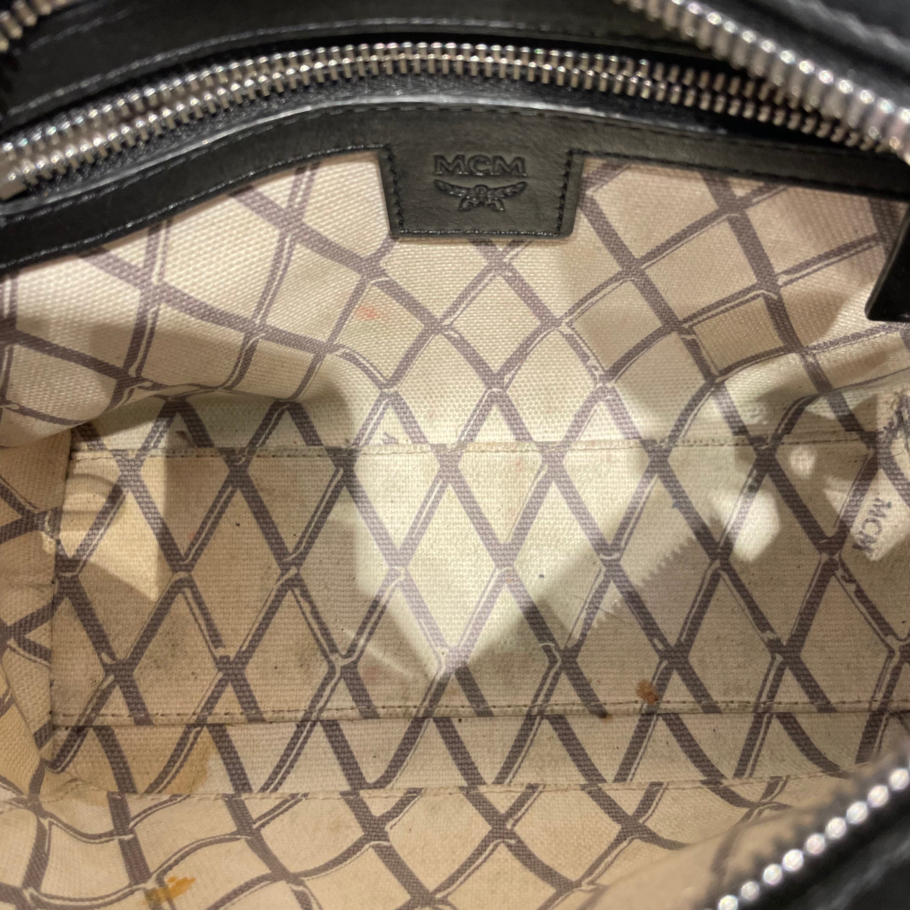 MCM/Cross Body Bag/Monogram/Leather/BLK/medium shopper tote view 4