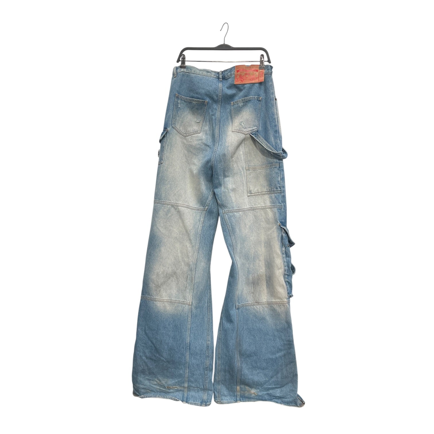 EGONlab./Cargo Pants/belt buckles and zipper detail view 2