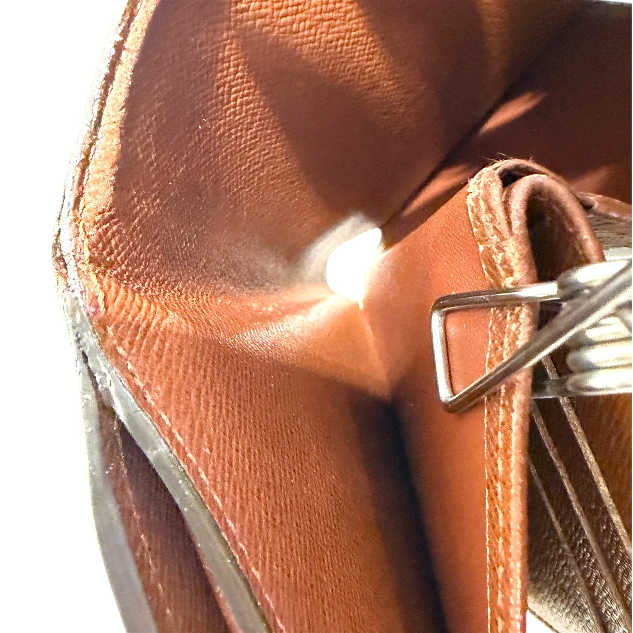 LOUIS VUITTON/Wallet/Monogram/Leather/BRW/Joey Koala Push-Lock Wallet view 4