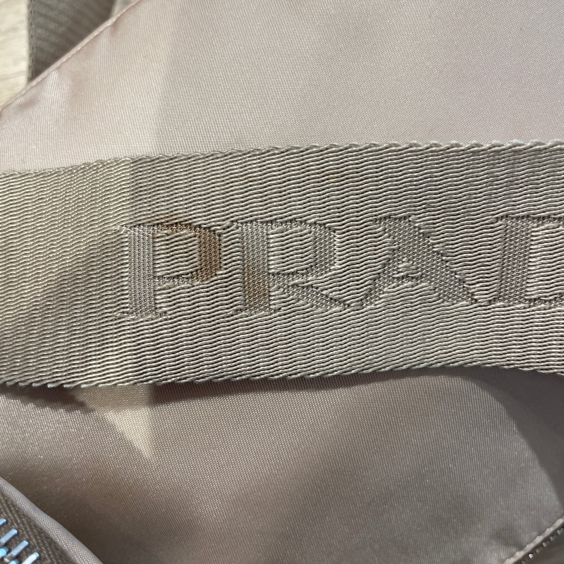 PRADA/Cross Body Bag/Nylon/BEG/NYLON RE-EDITION SHOULDER BAG