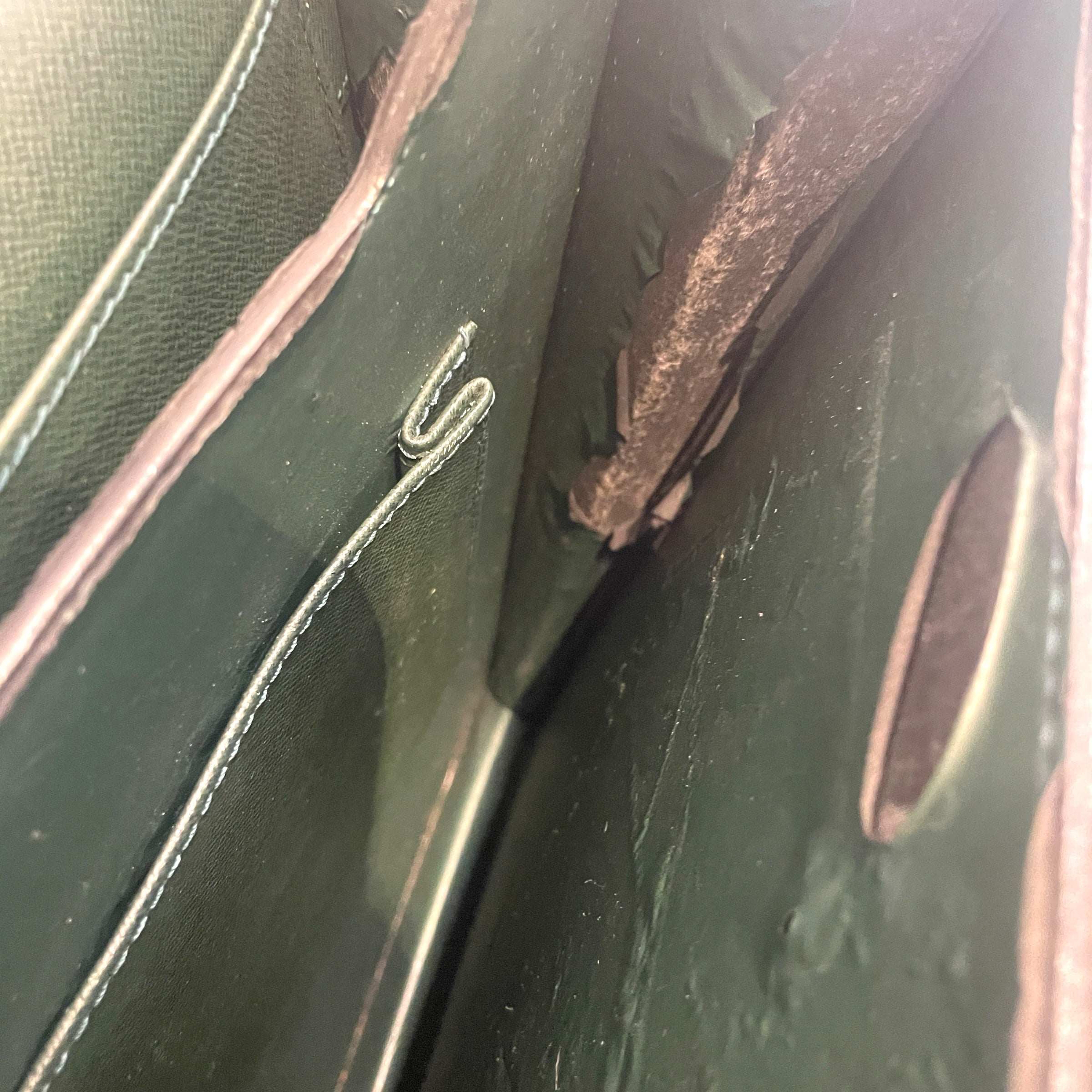 LOUIS VUITTON/Briefcase/Animal Pattern/Leather/GRN/Taiga 2010 view 7