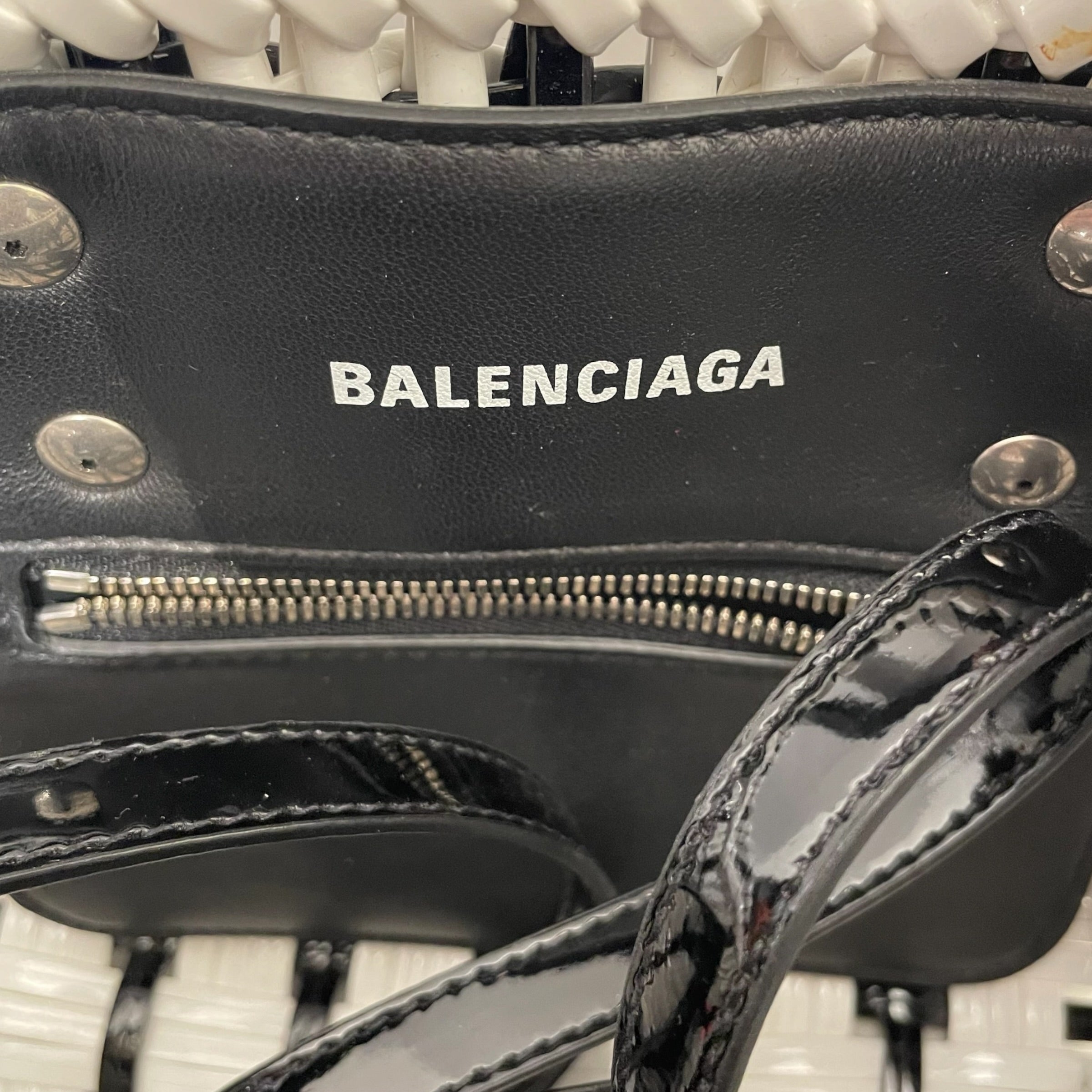 BALENCIAGA/Hand Bag/Stripe/WHT/PLASTIC BASKET BLK view 5