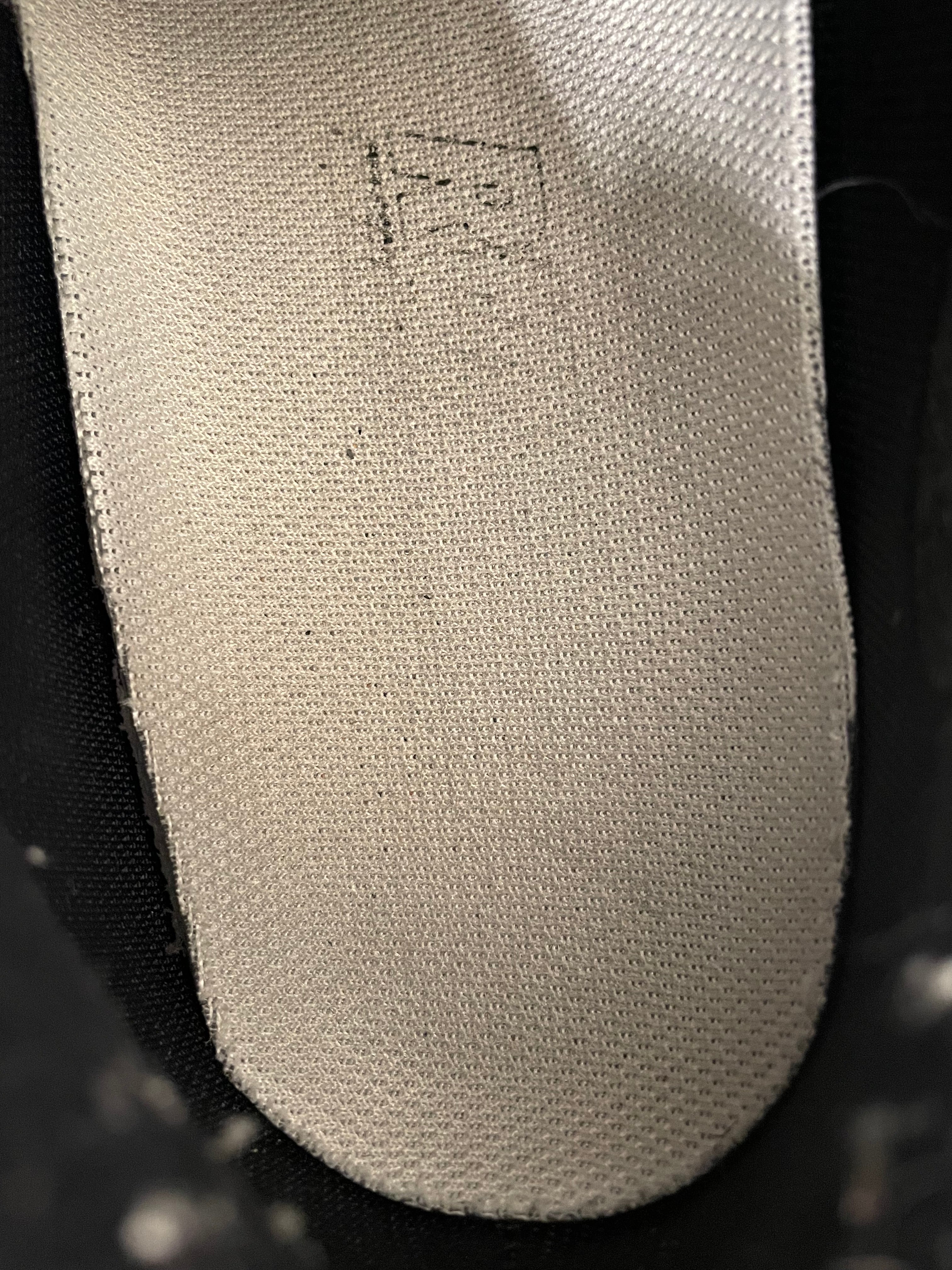 BALENCIAGA/Low-Sneakers/EU 44/Acrylic/BLK/triple black runner view 3