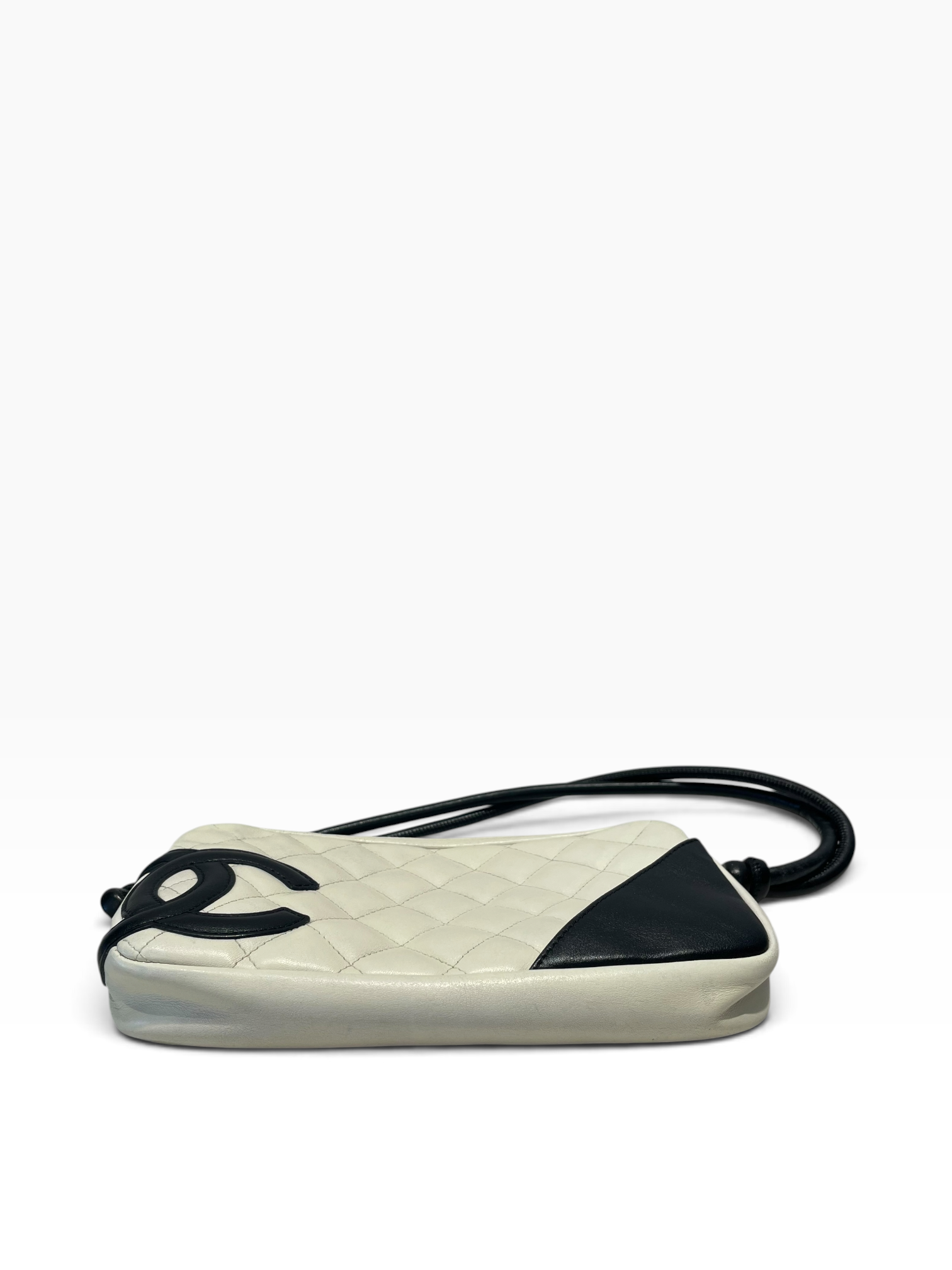 CHANEL/Bag/Leather/WHT/Ligne Cambon Pochette view 3