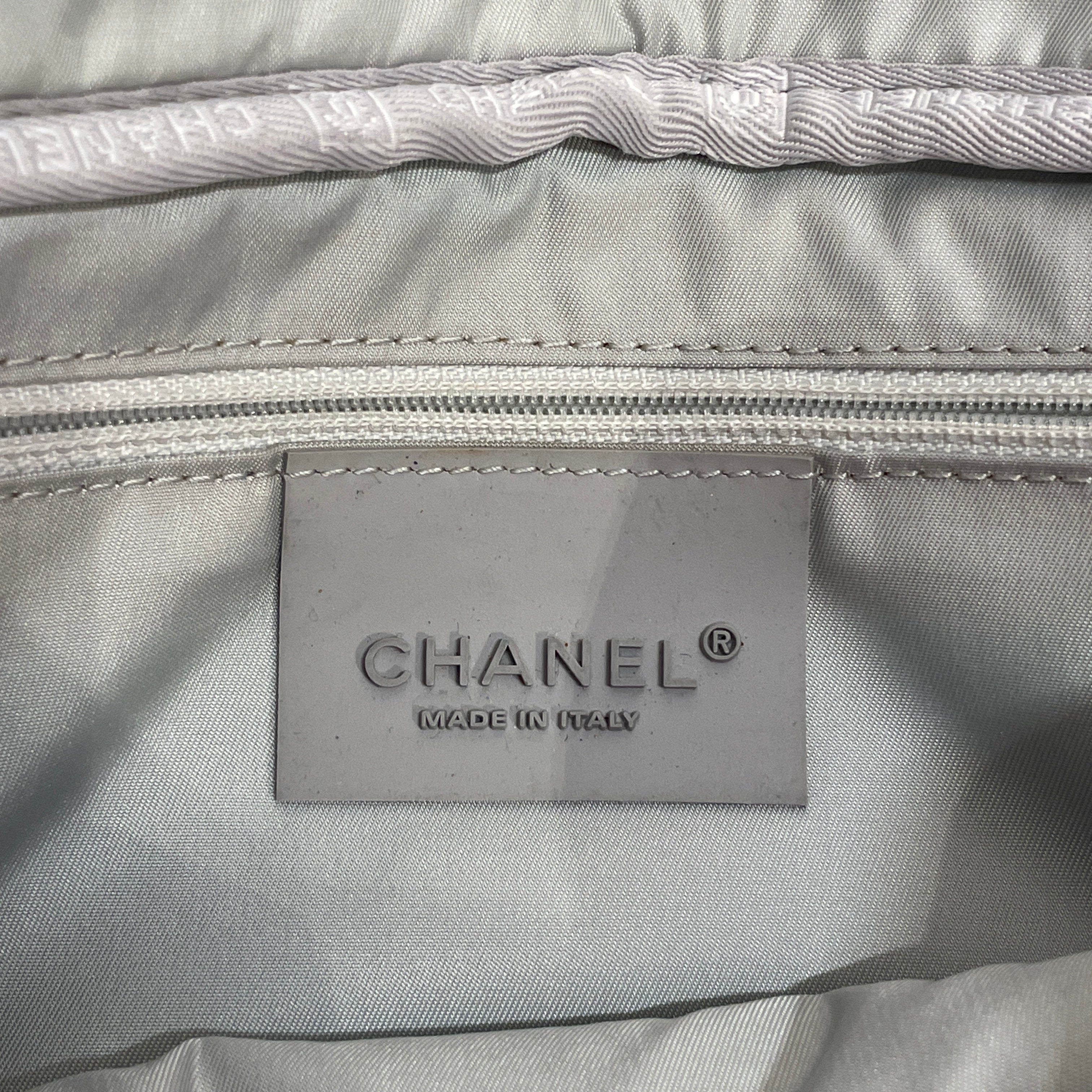 CHANEL/Cross Body Bag/All Over Print/Nylon/WHT/RED CAMELIA NYLON FLAP BAG view 4