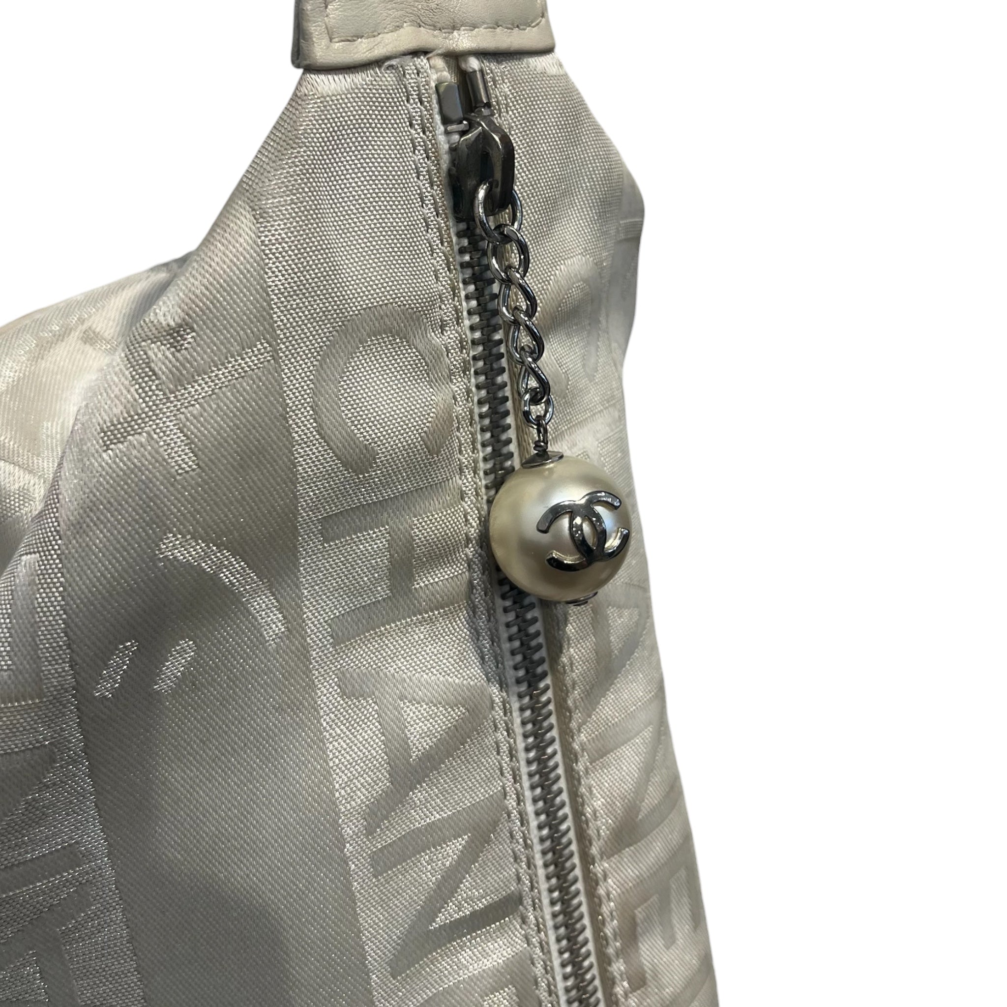 CHANEL/Hand Bag/Monogram/SLV/gilza pearl shoulder view 3