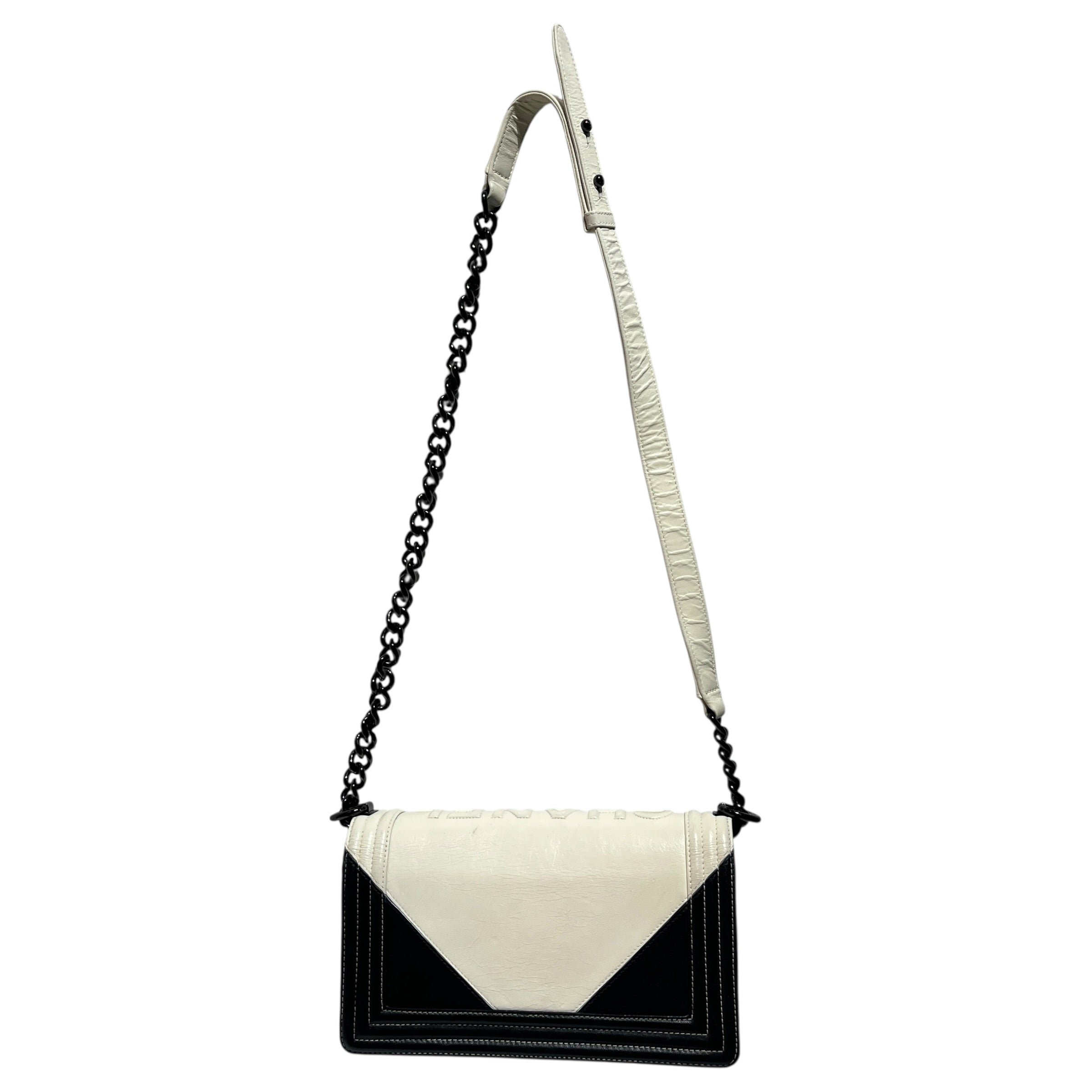 CHANEL/Cross Body Bag/Leather/WHT/GEOMETRIC BOY BAG view 3