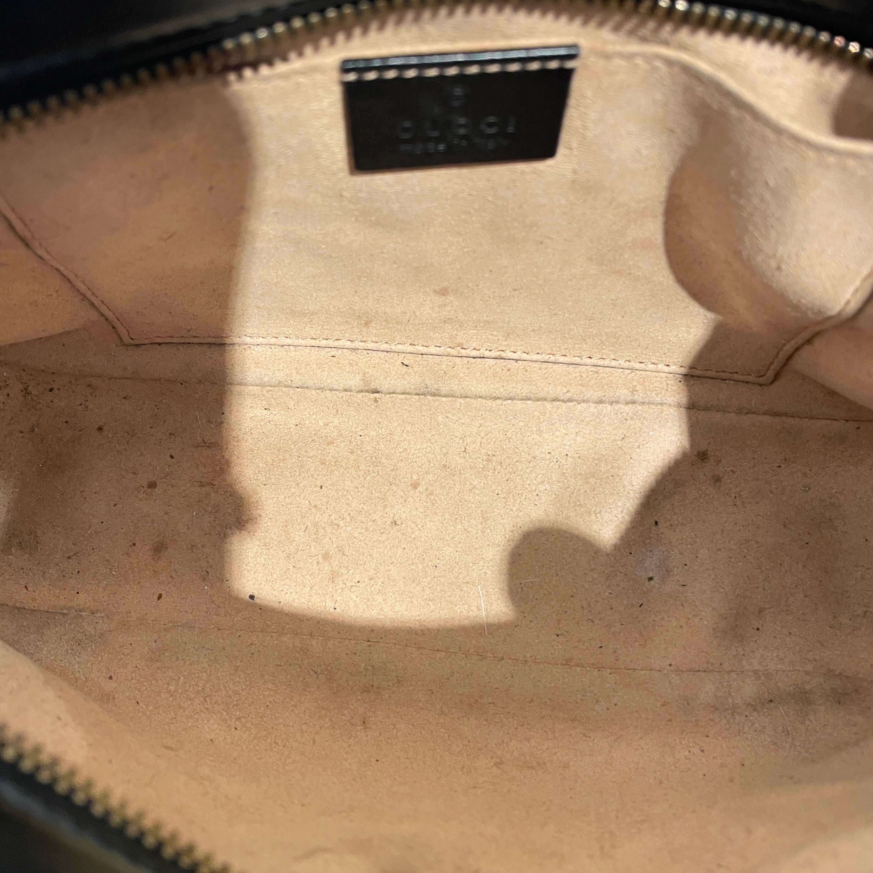 GUCCI/Cross Body Bag/Leather/BLK/GG Marmont quilted CB view 4
