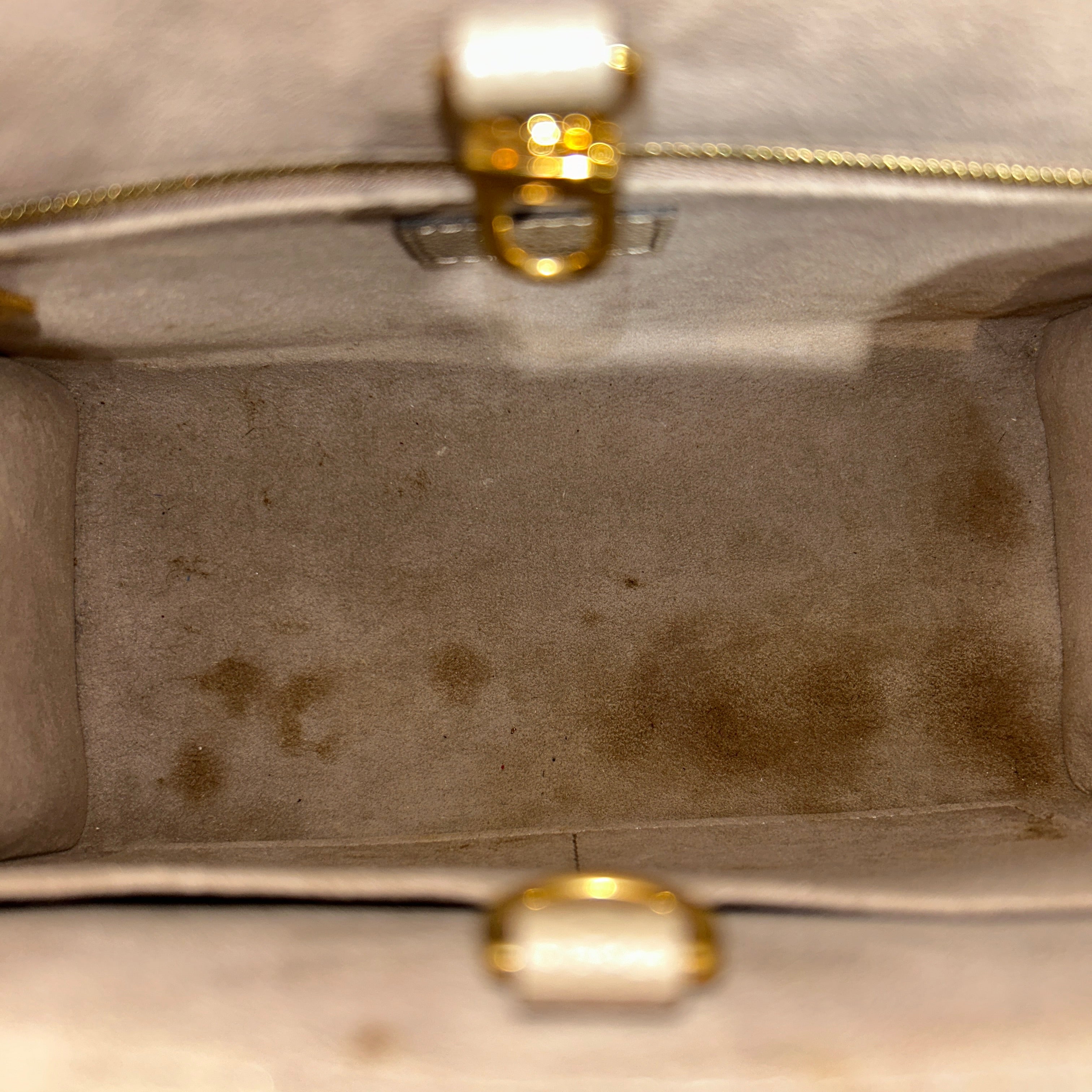 LOUIS VUITTON/Bag/Monogram/Leather/CRM/ON THE GO PM view 4