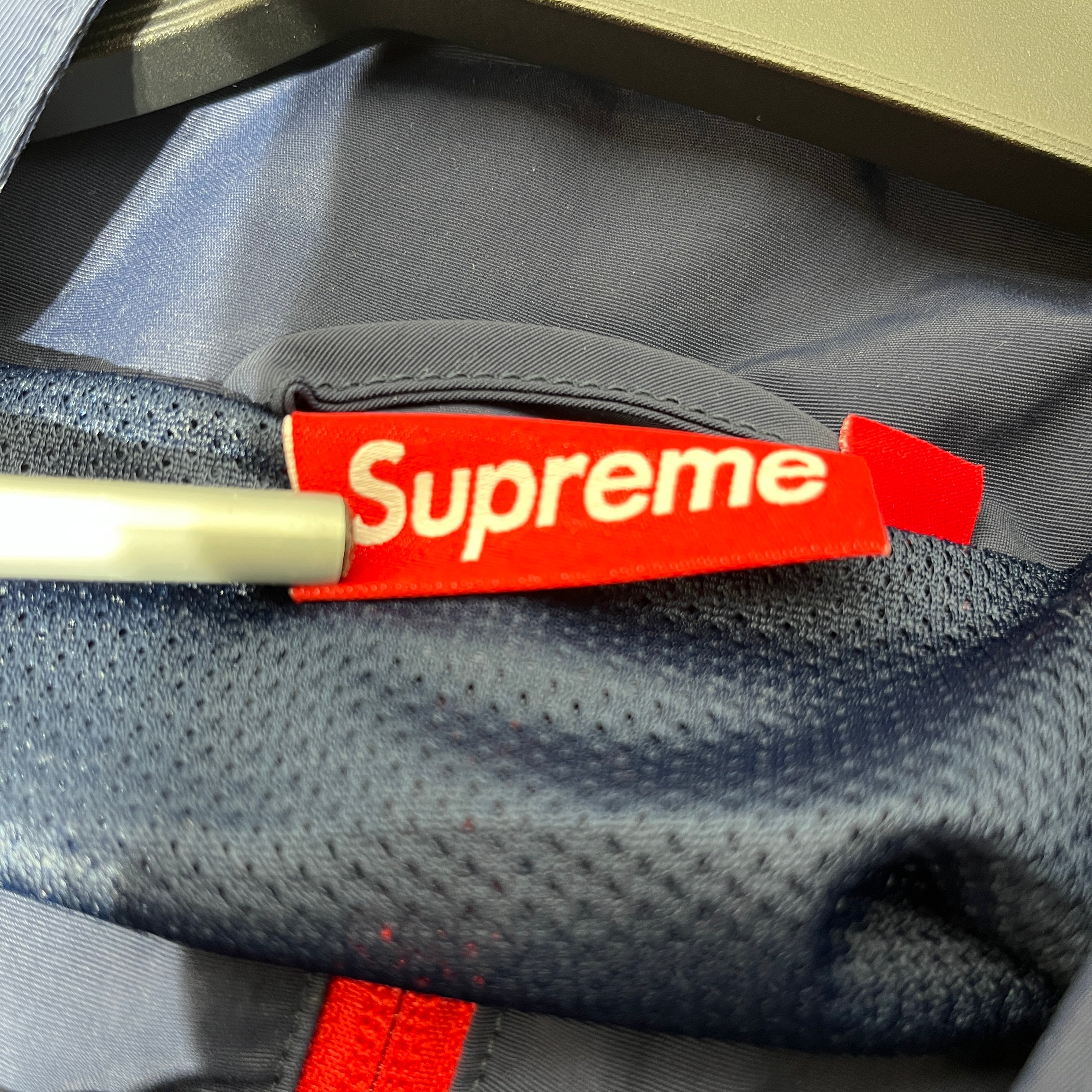 Supreme/Windbreaker/XL/Acrylic/NVY/RED ZIPPER / VERTICAL LOGO view 6