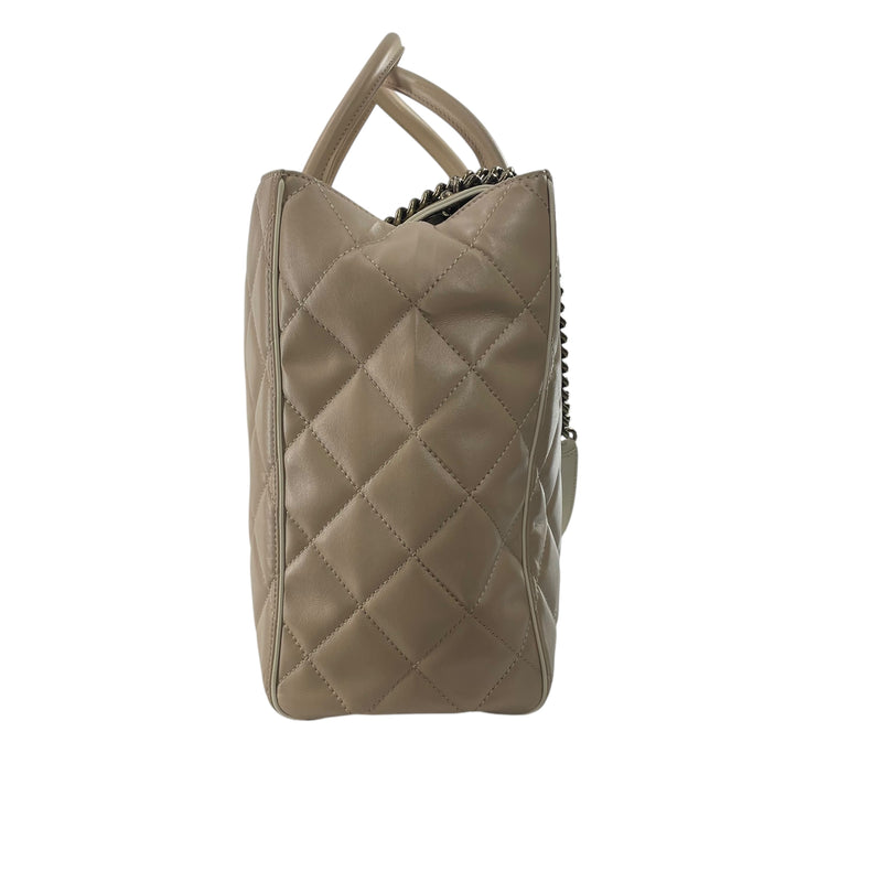 CHANEL/Bag/Leather/BEG/QUILTED LAMBSKIN PORTOBELLO