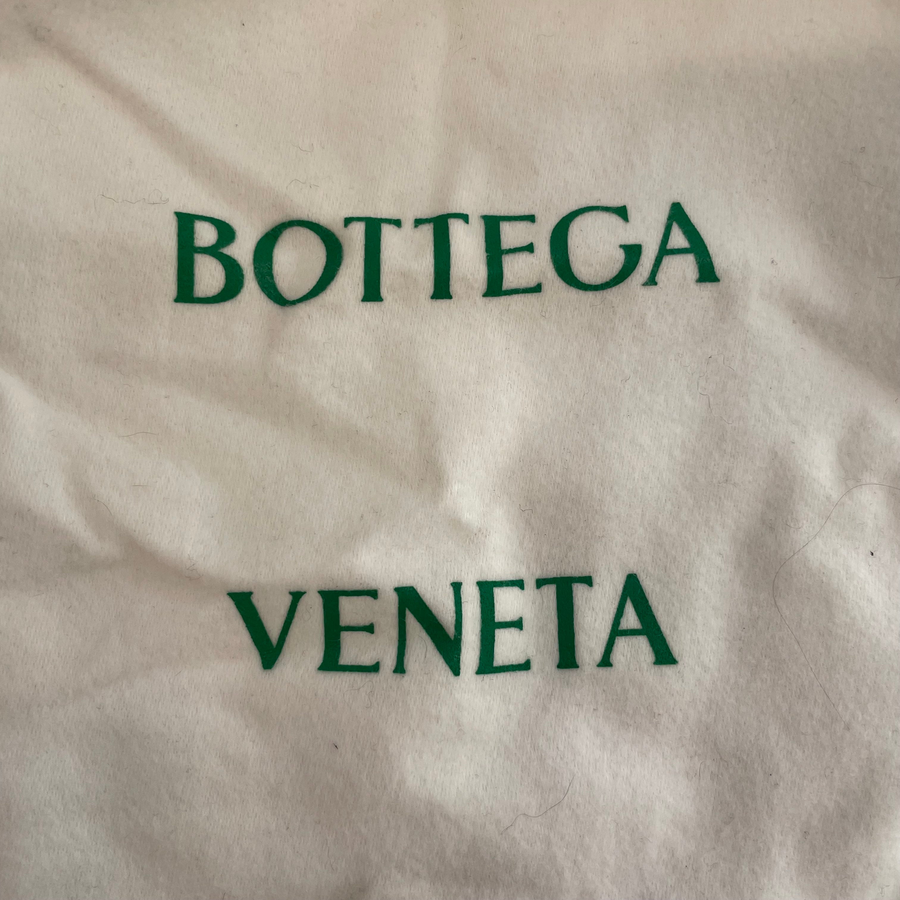 BOTTEGA VENETA/Cross Body Bag/Nylon/ORN/PADDED MINI BAG view 4