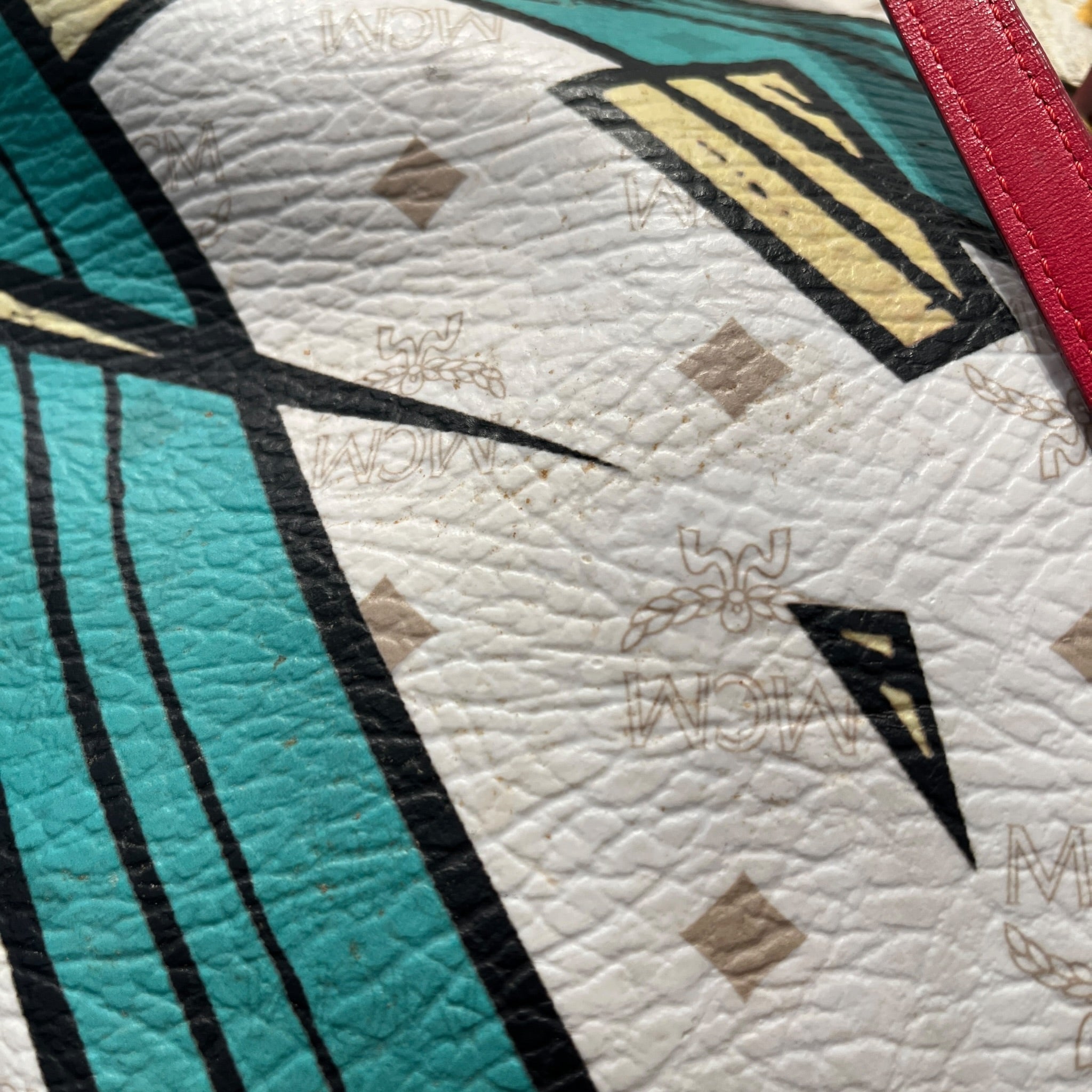 MCM/Tote Bag/Monogram/Leather/WHT/ABSTRACT MONOGRAM VISETOS/RED view 12