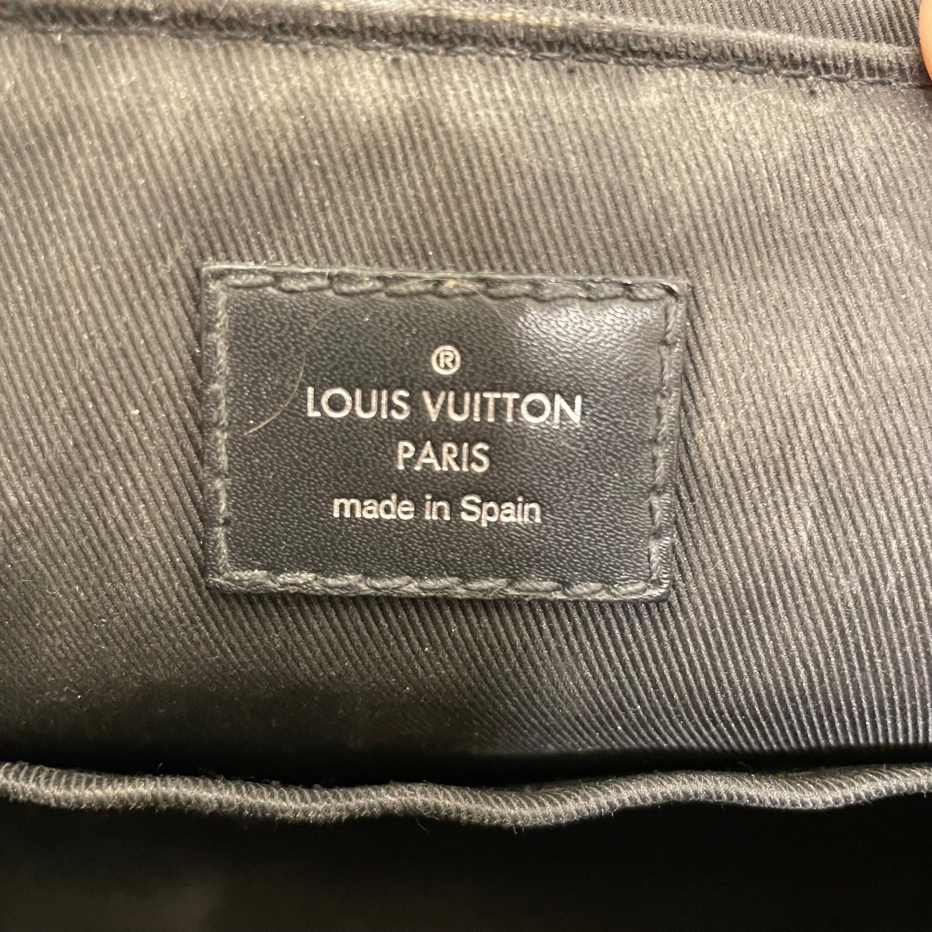 LOUIS VUITTON/Bag/Monogram/Leather/BLK/DISTRICT PM CROSSBODY view 5