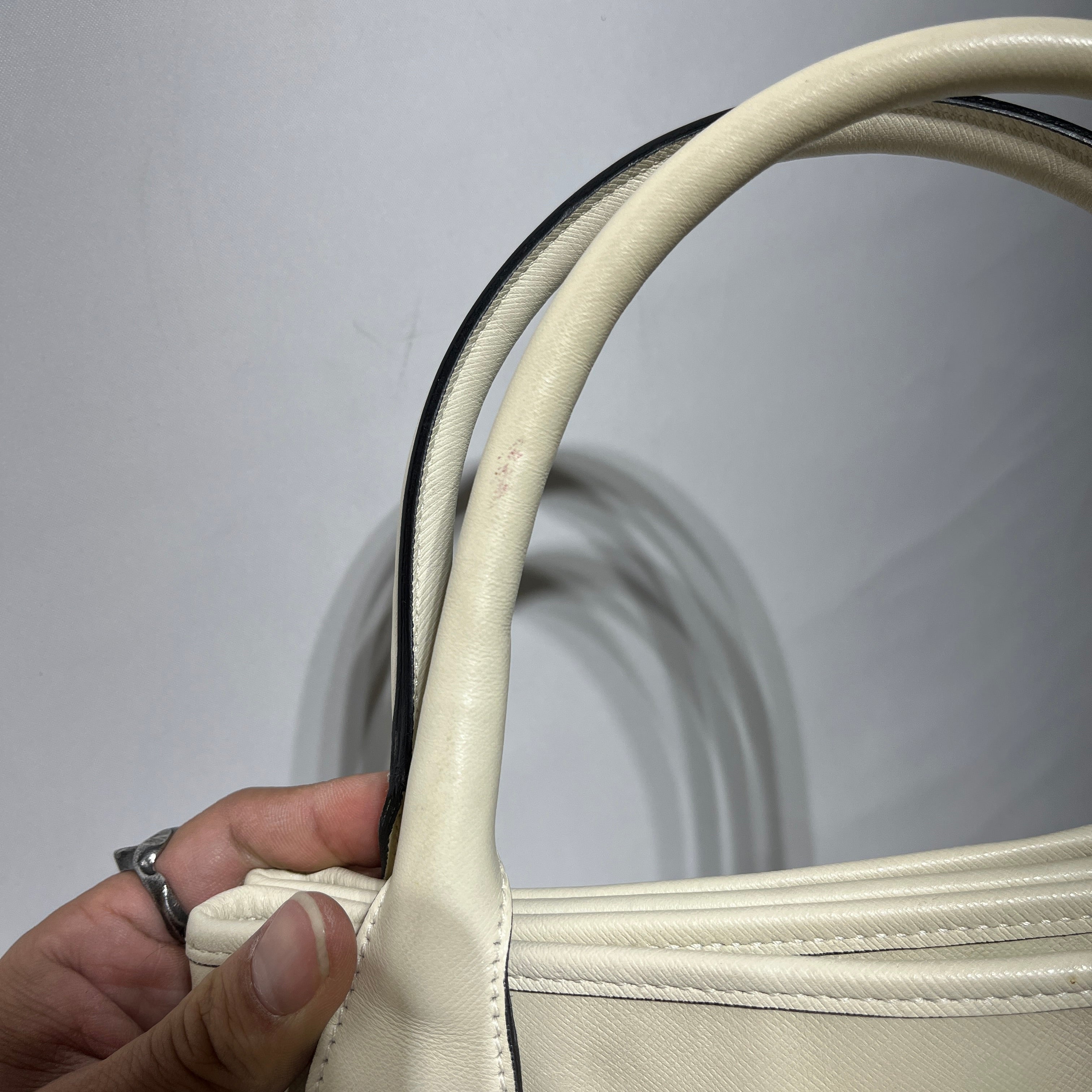 Salvatore Ferragamo/Tote Bag/Leather/WHT/RATTAN BUCKLE MINI TOTE view 14
